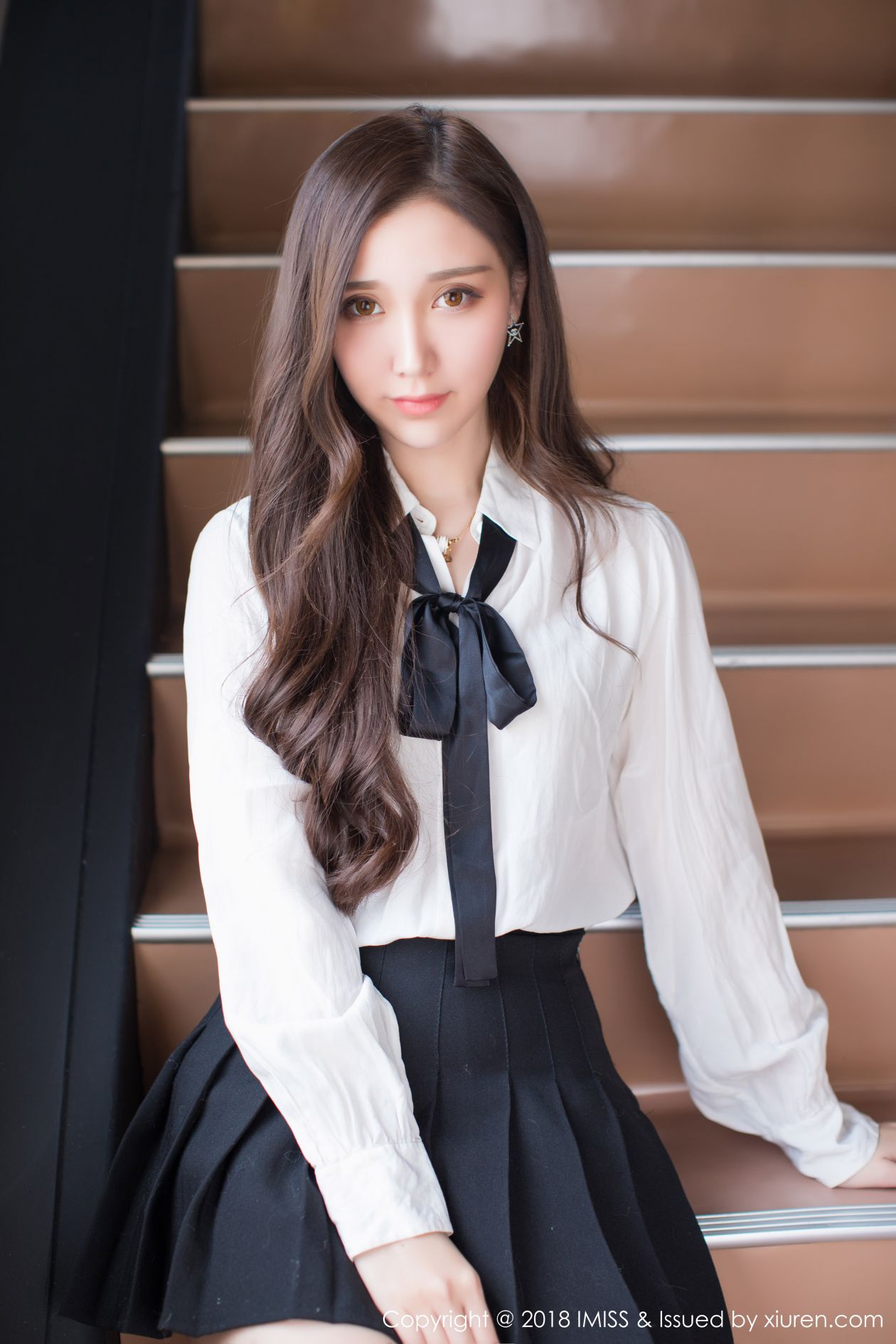 [IMISS爱蜜社] 2018.05.23 VOL.242 淼淼萌萌哒 [34P-127MB]