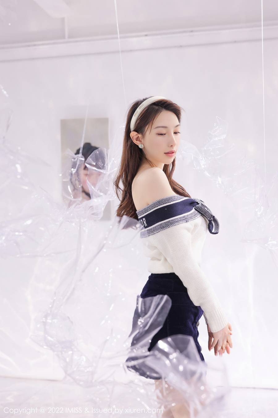[IMiss爱蜜社] 2022.10.09 VOL.704 Lynn刘奕宁 [22P-175MB]