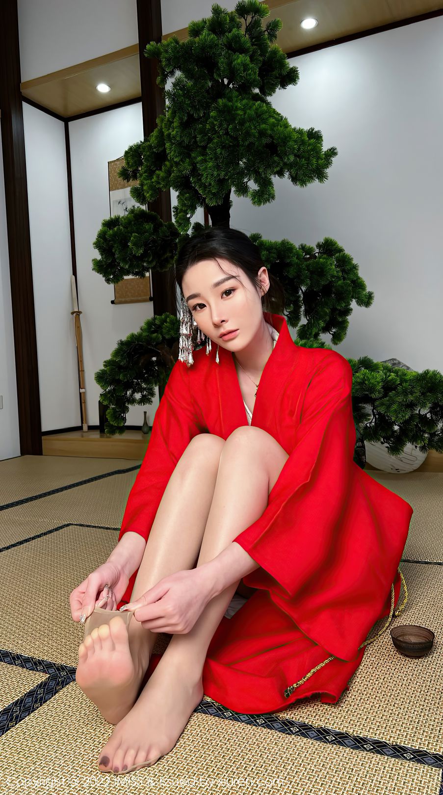 [IMiss爱蜜社] 2022.03.08 VOL.669 逗逗doudou [30P-416MB]
