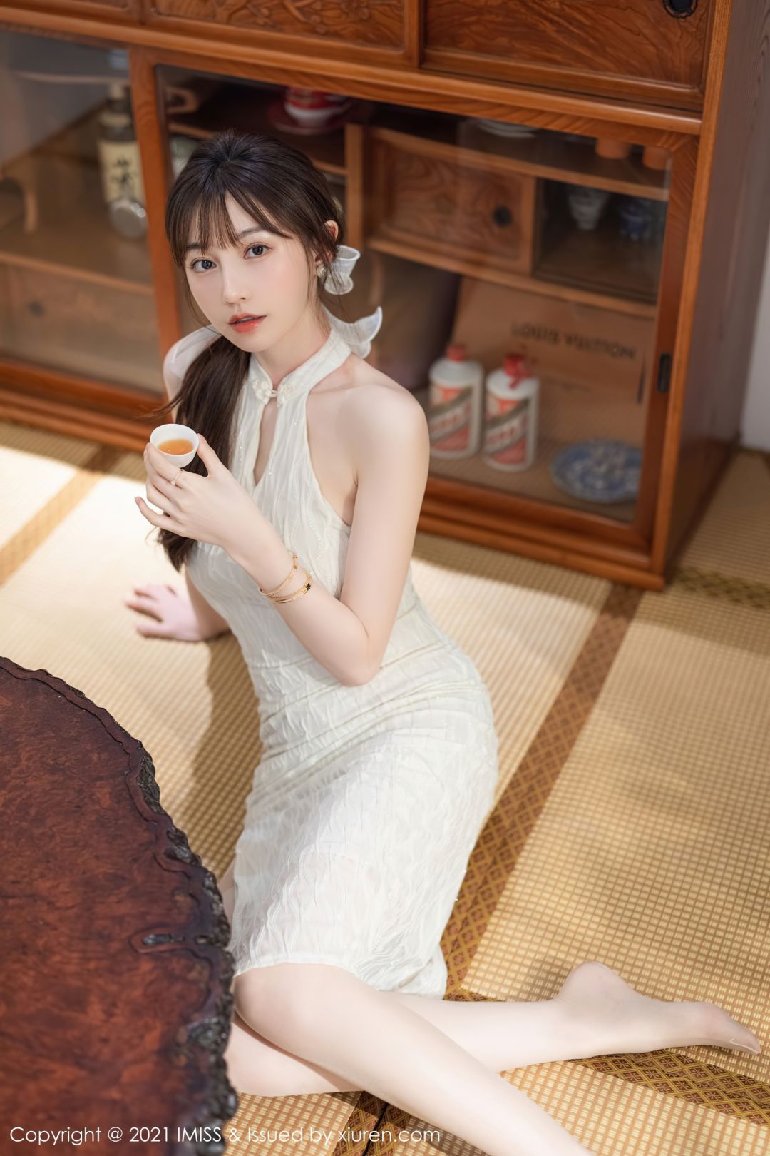 [IMiss爱蜜社] 2021.10.09 VOL.636 Lynn刘奕宁 [25P-216MB]