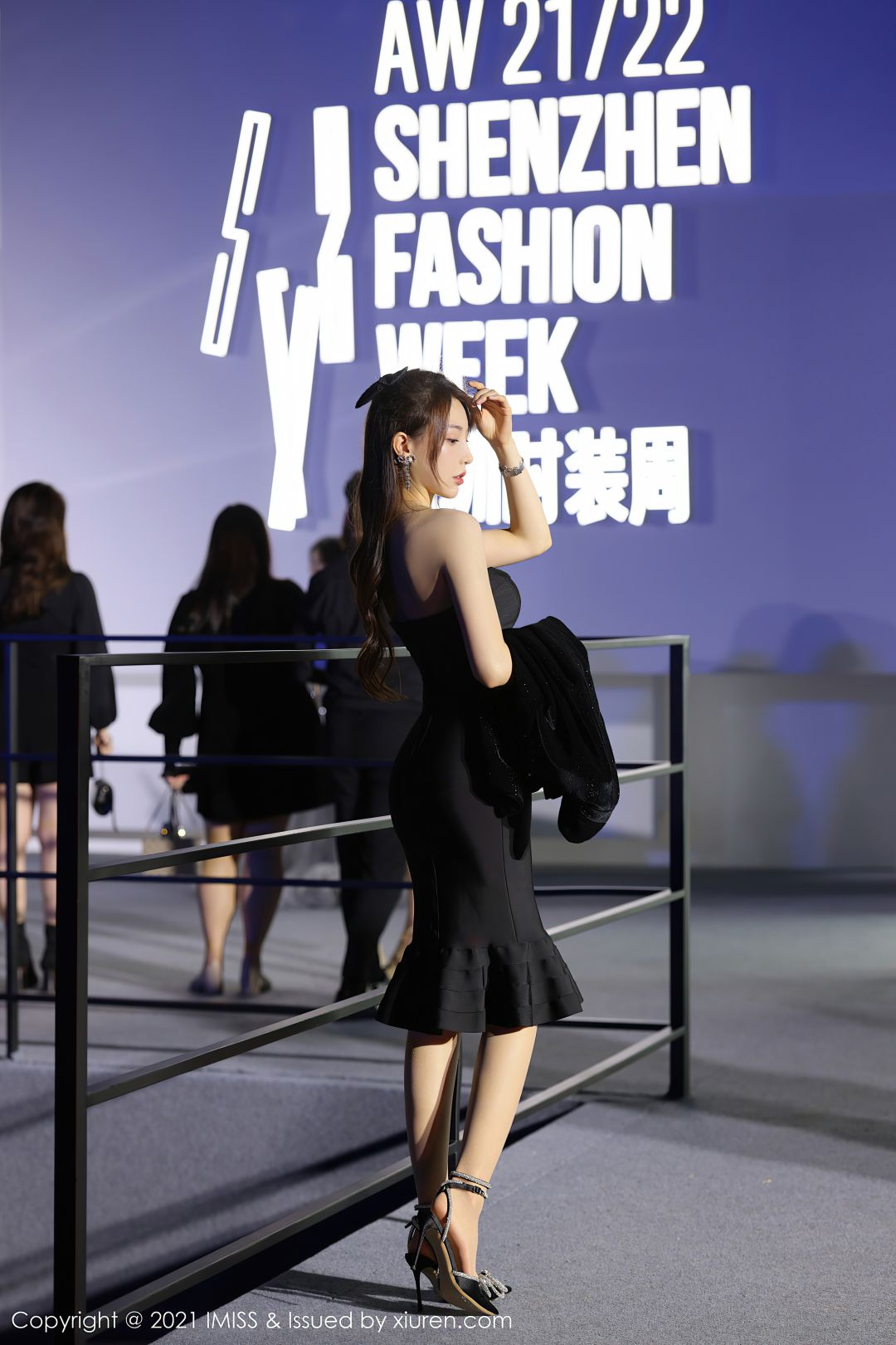 [IMISS爱蜜社] 2021.05.28 VOL.597 Lynn刘奕宁 [33P-296MB]