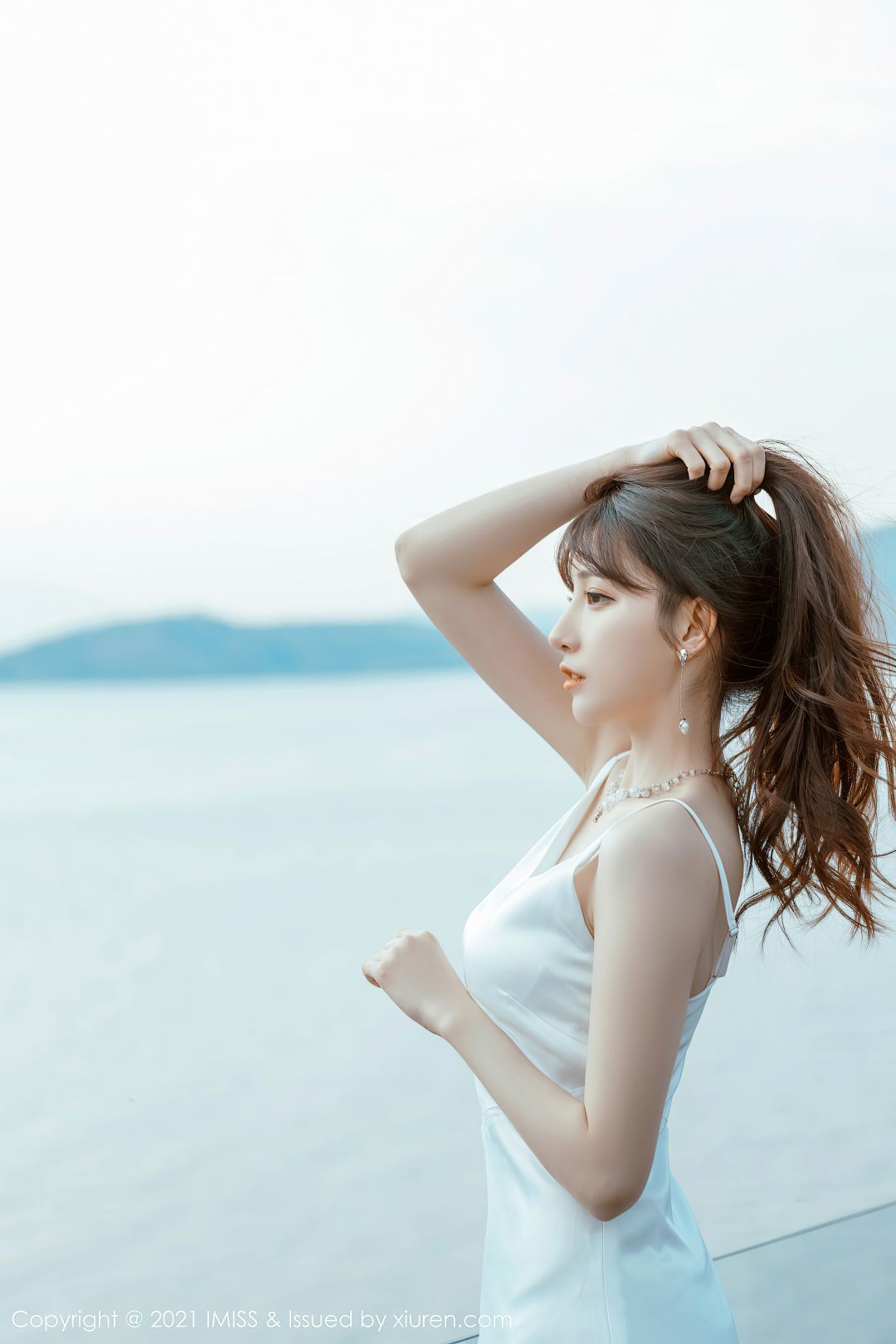 [IMISS爱蜜社] 2021.04.29 VOL.586 Lynn刘奕宁 [38P-403MB]
