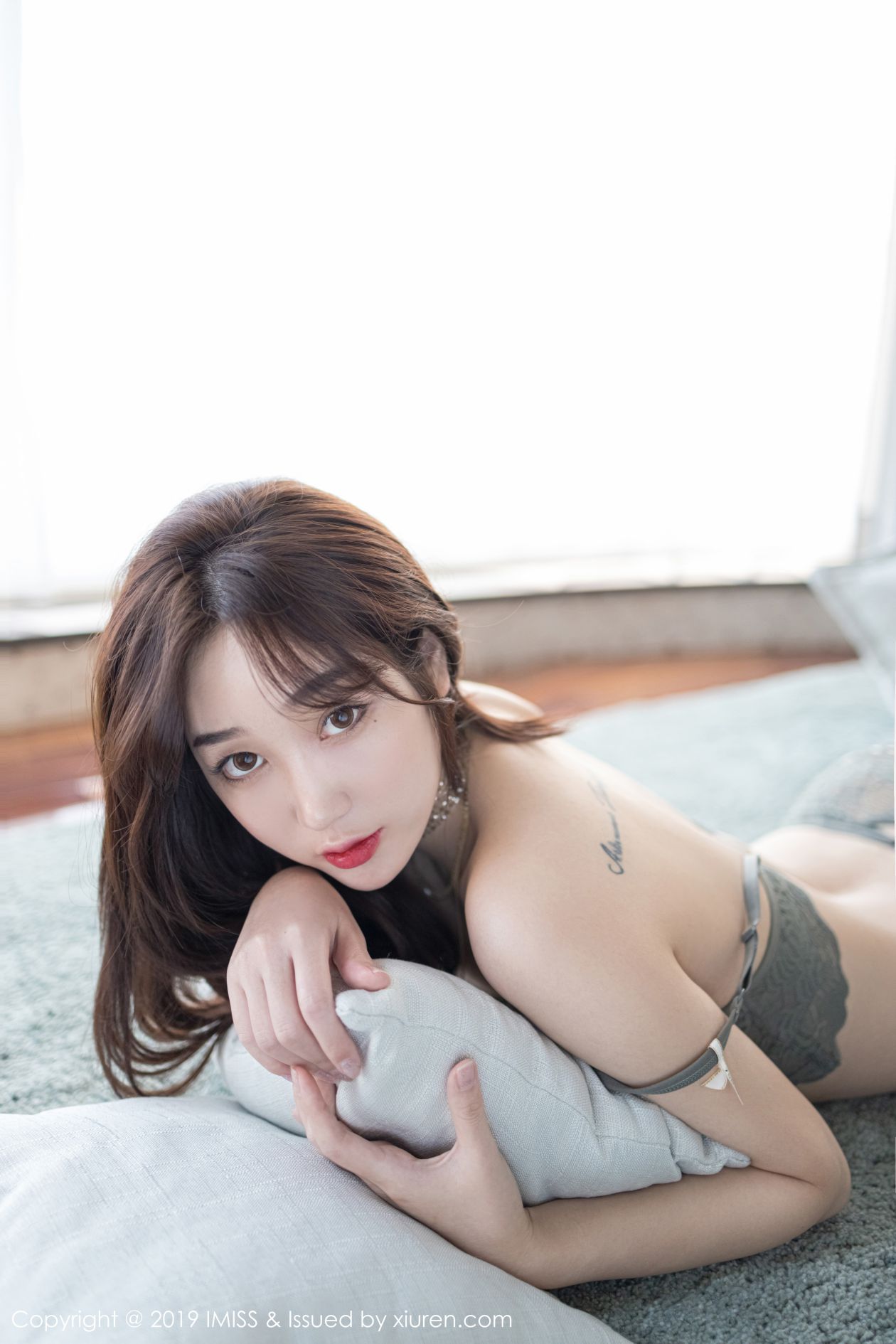 [IMISS爱蜜社] 2019.12.20 VOL.420 小九月 [41P-126MB]