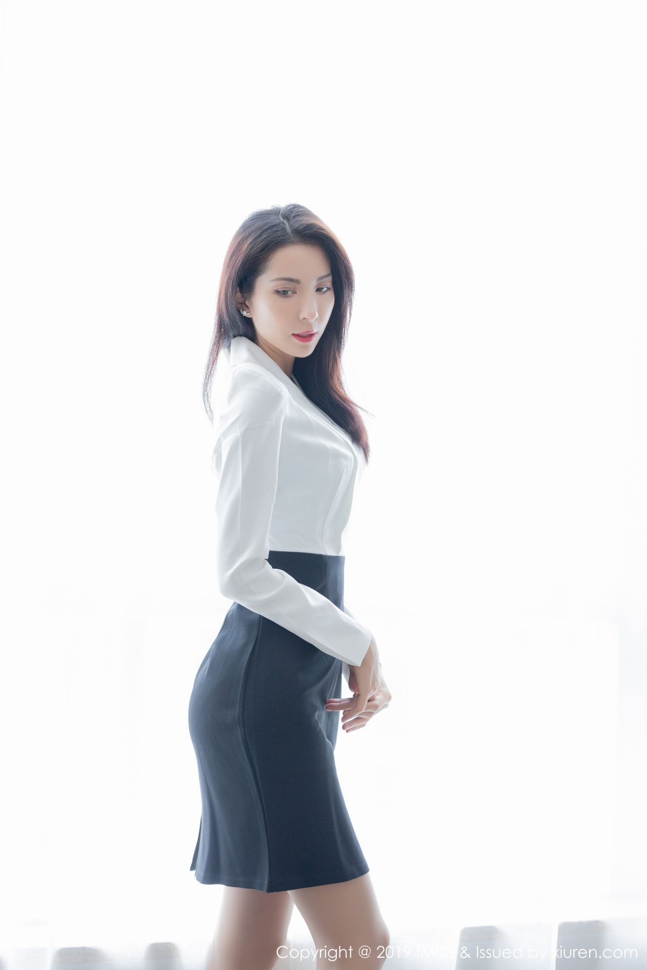 [IMISS爱蜜社] 2019.12.10 VOL.414 Carry [35P-148MB]