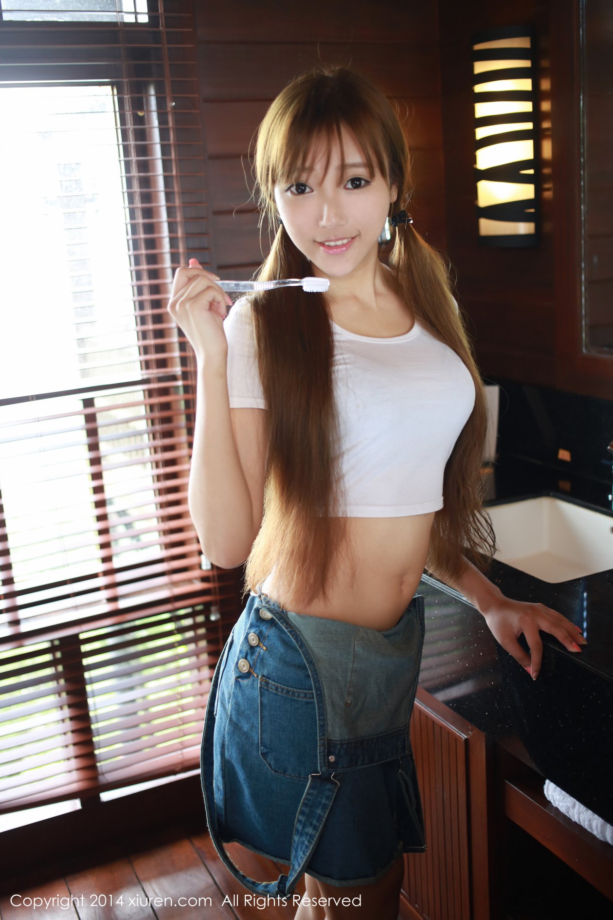 [XIUREN秀人网] 2014.06.02 NO.149 王馨瑶Yanni [50P-176MB]