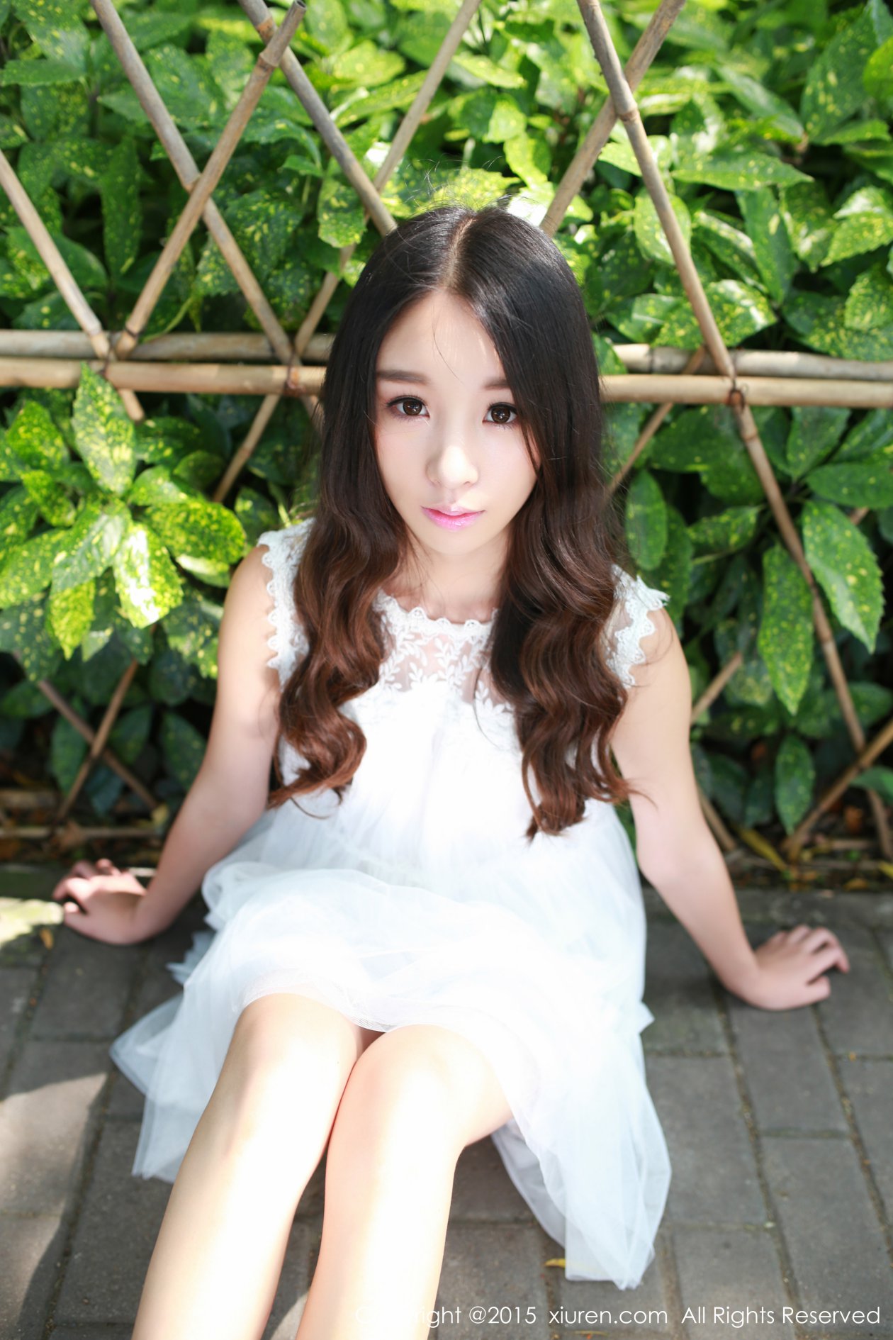 [XIUREN秀人网] 2015.08.05 NO.371 梓萱Crystal [45P-194MB]
