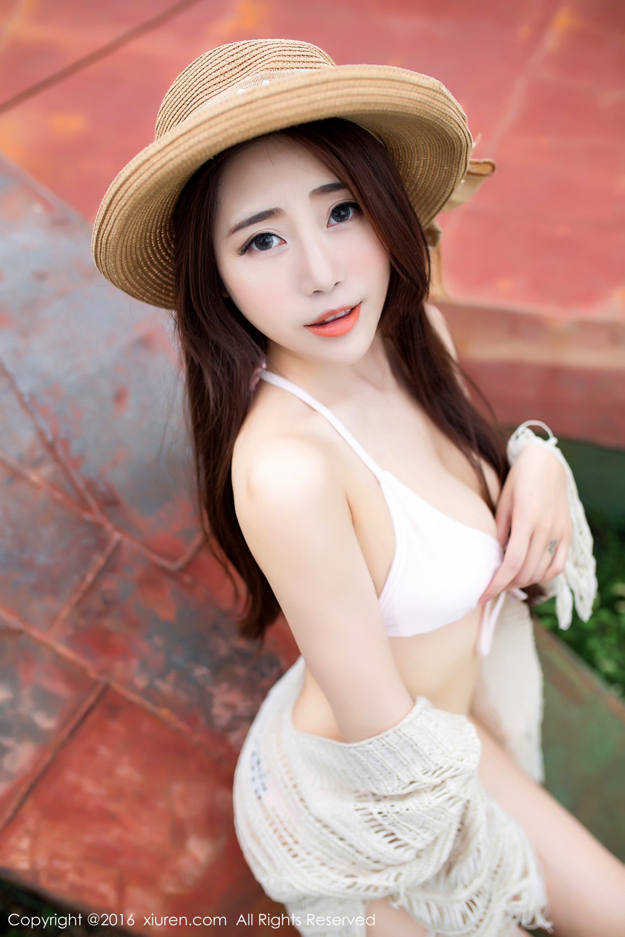 [XIUREN秀人网] 2016.08.22 NO.582 兜豆靓Youlina [54P-171MB]