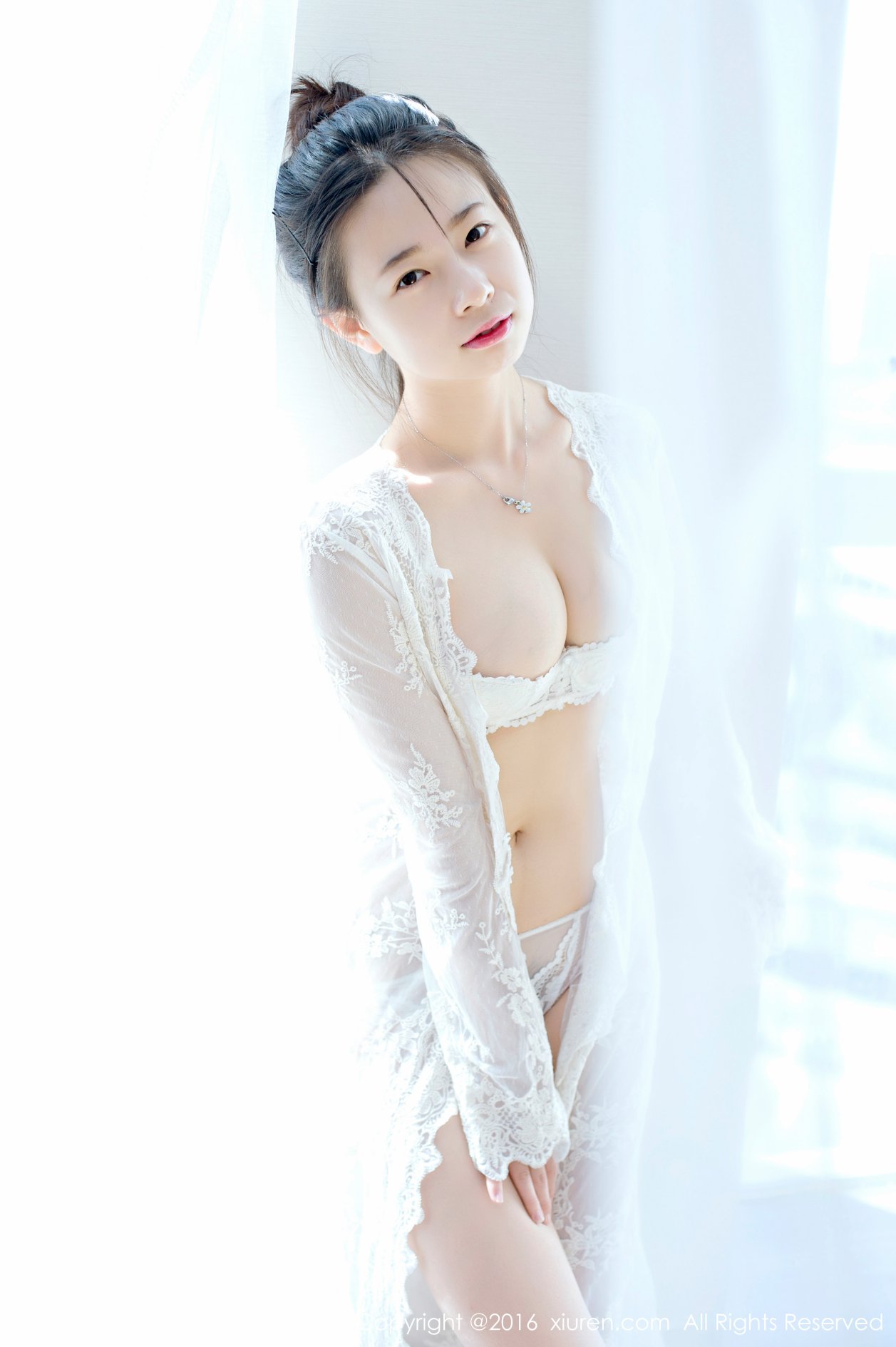 [XIUREN秀人网] 2016.11.21 NO.641 草莓zz [64P-159MB]