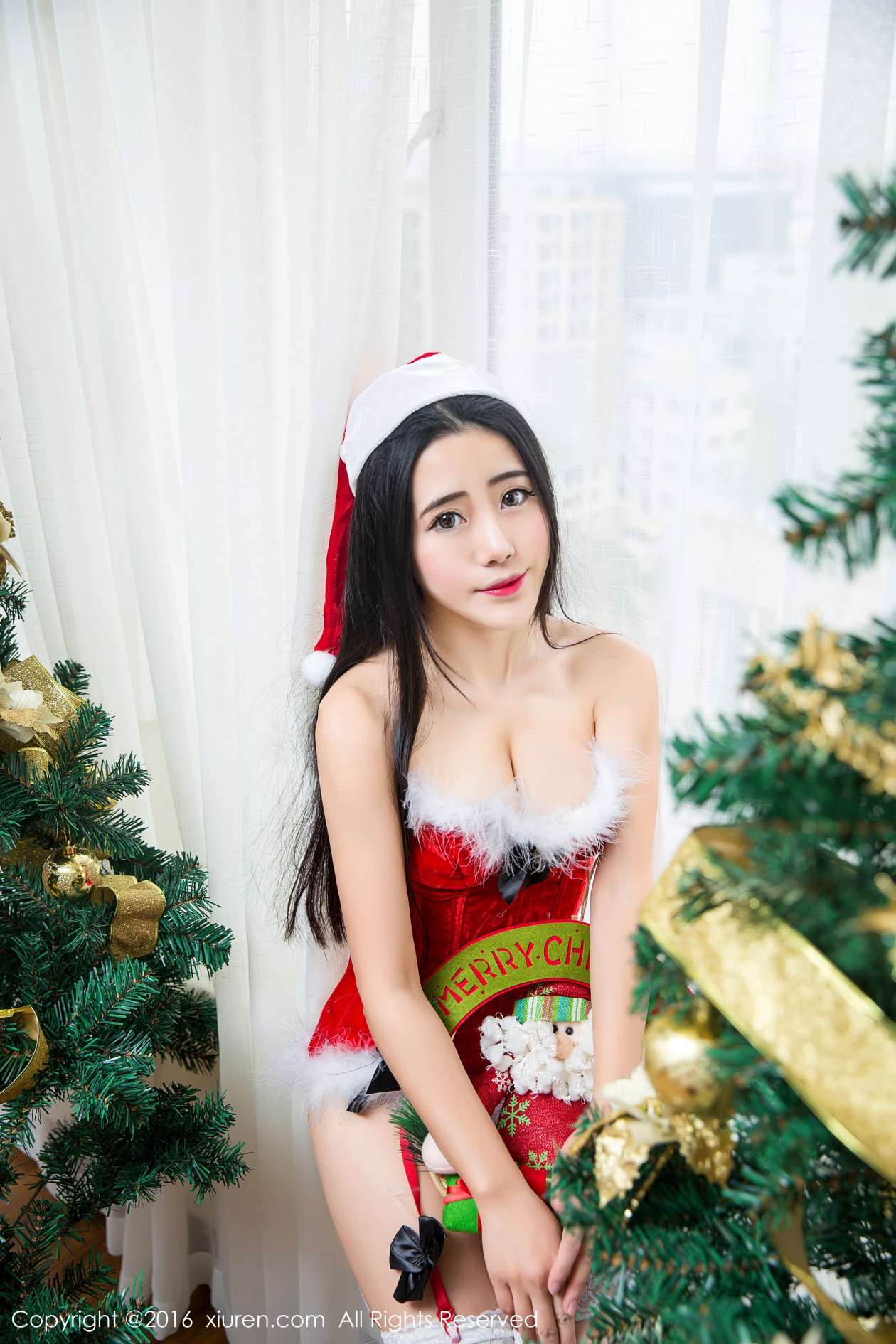 [XIUREN秀人网] 2016.12.16 NO.660 兜豆靓Youlina [50P-189MB]