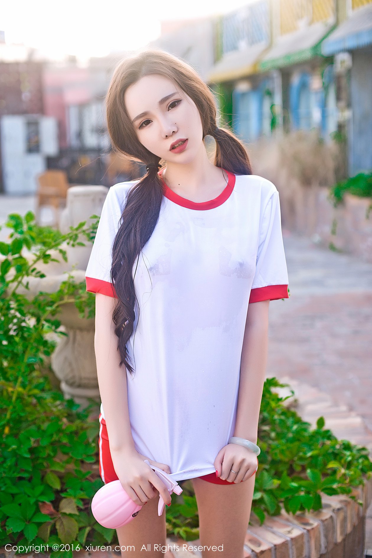 [XIUREN秀人网] 2016.12.28 NO.669 萌琪琪Irene [70P-269MB]