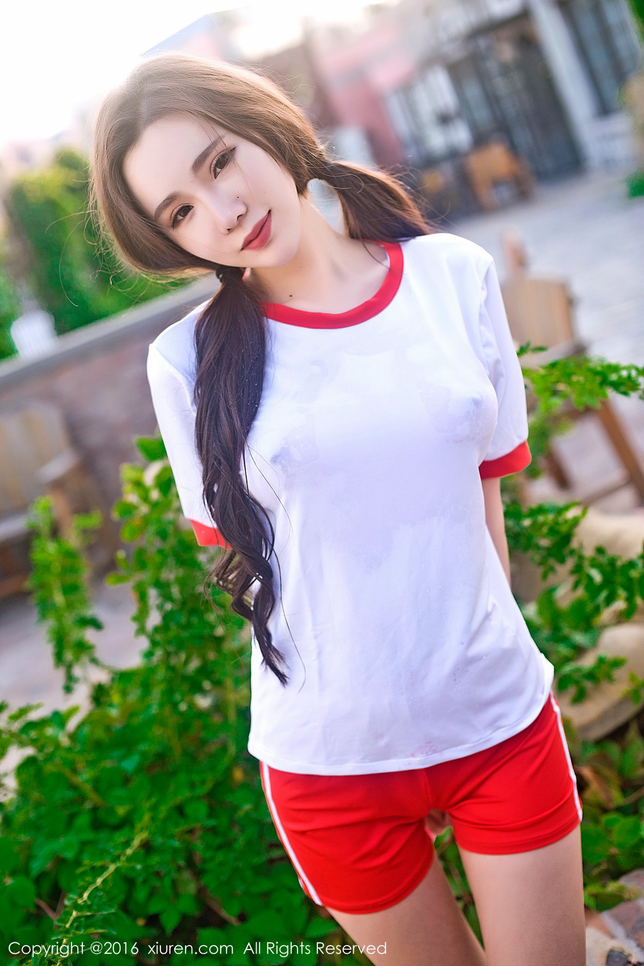 [XIUREN秀人网] 2016.12.28 NO.669 萌琪琪Irene [70P-269MB]