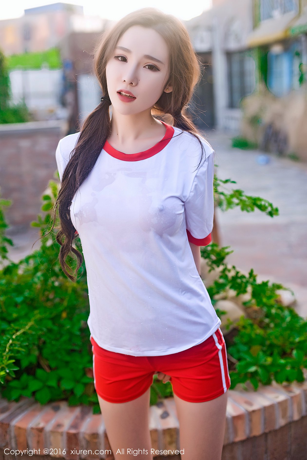 [XIUREN秀人网] 2016.12.28 NO.669 萌琪琪Irene [70P-269MB]