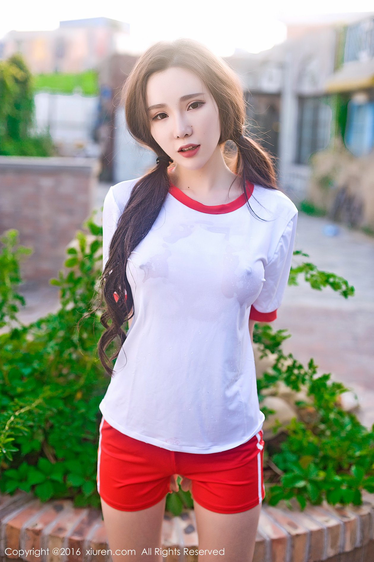 [XIUREN秀人网] 2016.12.28 NO.669 萌琪琪Irene [70P-269MB]