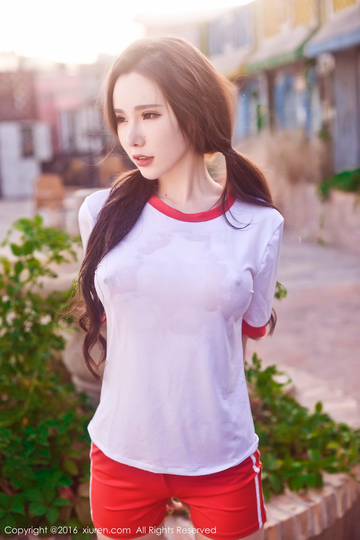 [XIUREN秀人网] 2016.12.28 NO.669 萌琪琪Irene [70P-269MB]