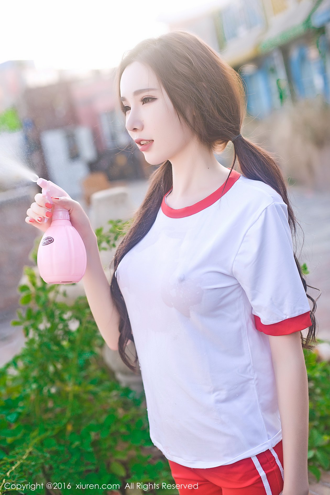 [XIUREN秀人网] 2016.12.28 NO.669 萌琪琪Irene [70P-269MB]