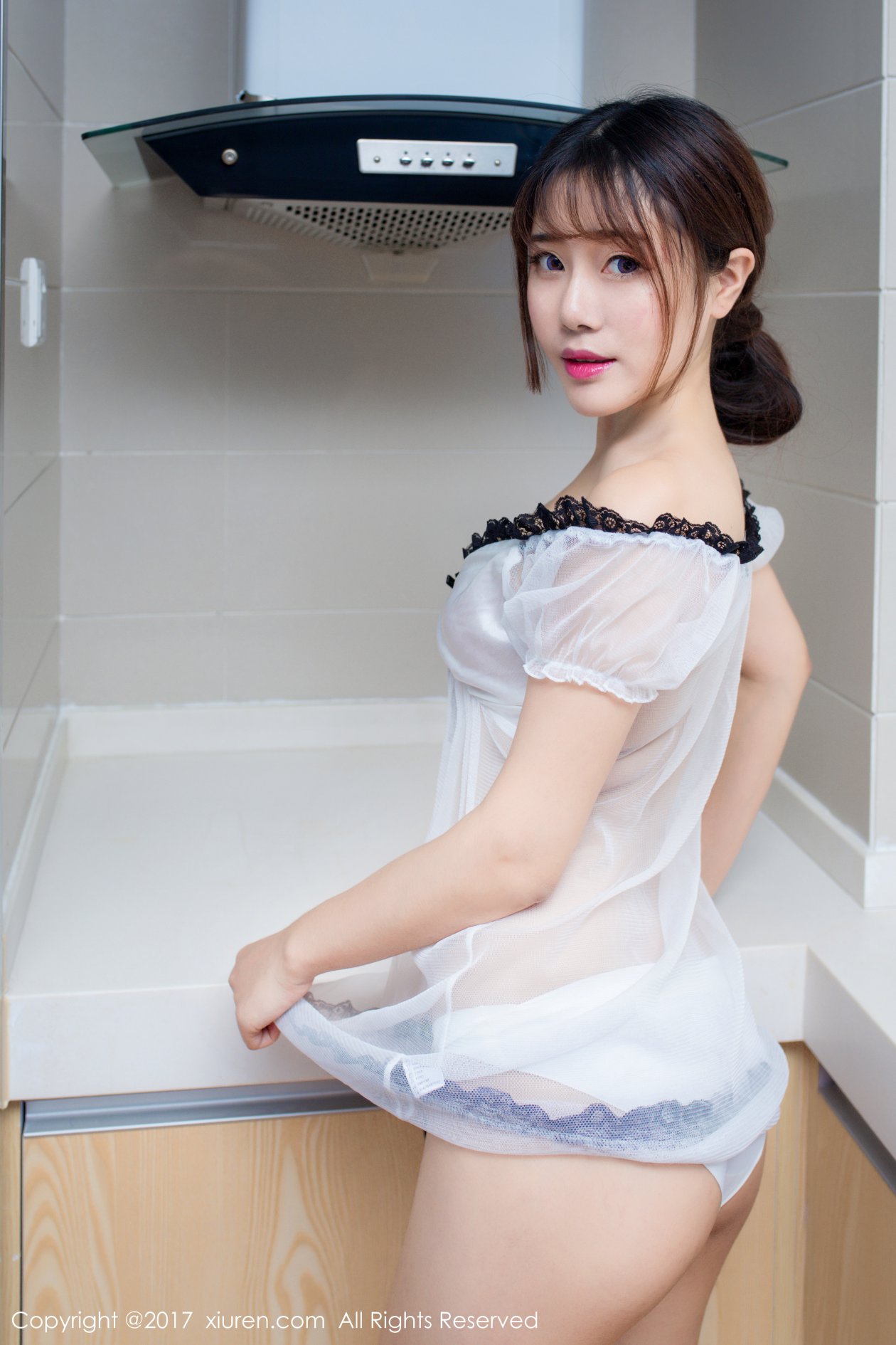 [XIUREN秀人网] 2017.01.11 NO.678 兜豆靓Youlina [55P-209MB]