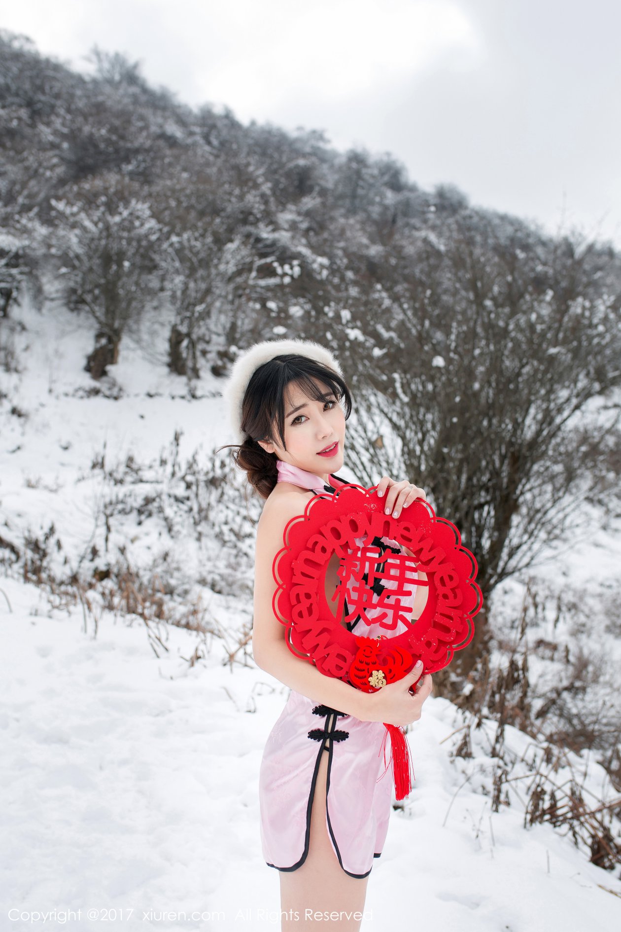 [XIUREN秀人网] 2017.01.22 NO.686 兜豆靓Youlina [50P-127MB]