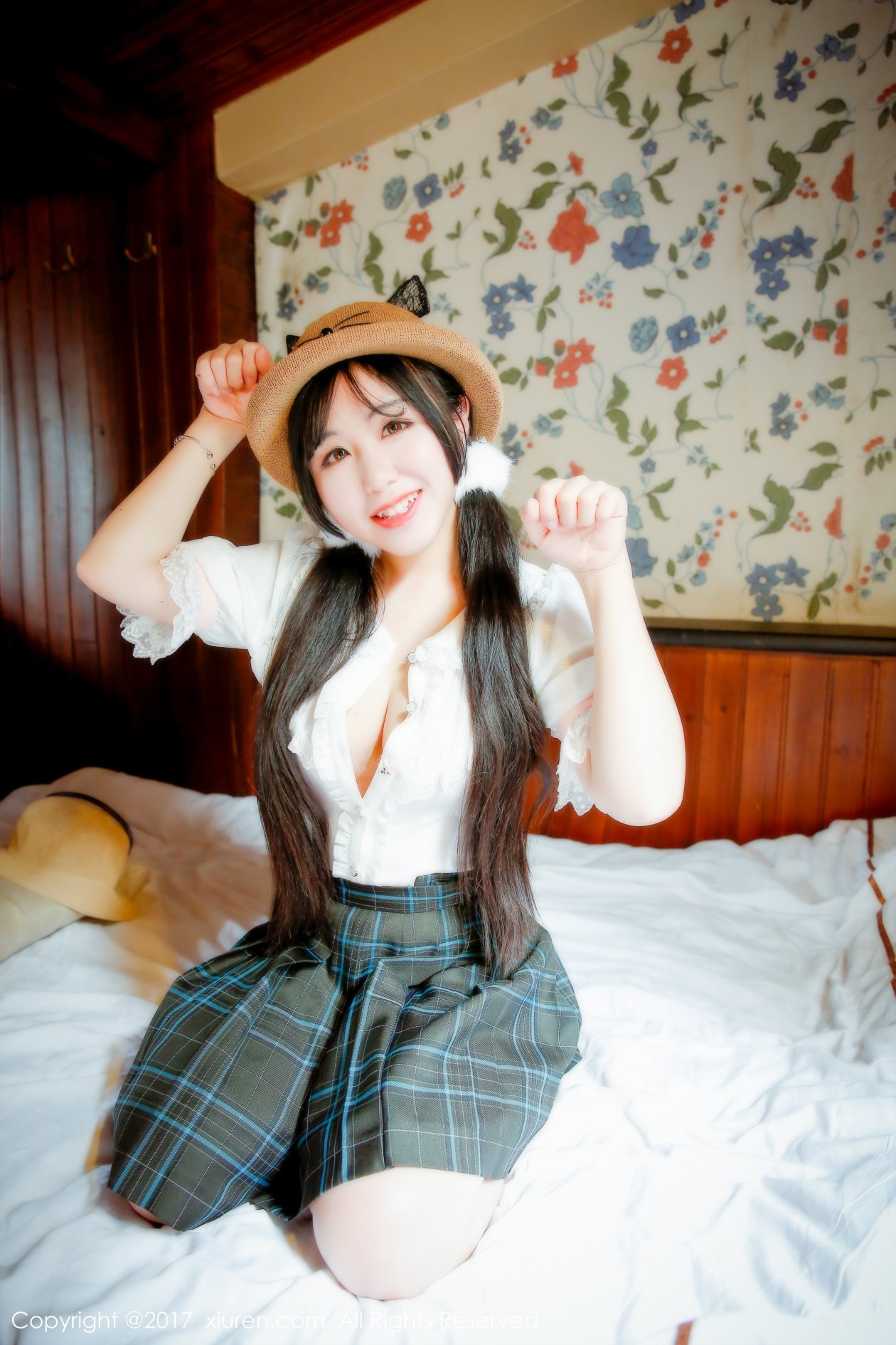 [XIUREN秀人网] 2017.04.24 NO.742 v菜 [50P-120MB]
