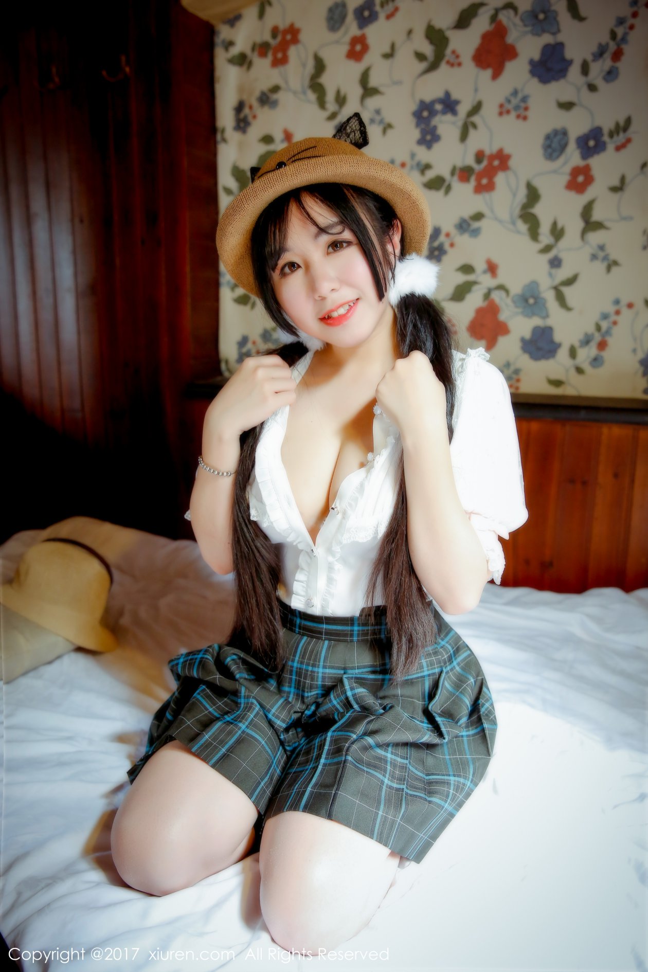 [XIUREN秀人网] 2017.04.24 NO.742 v菜 [50P-120MB]