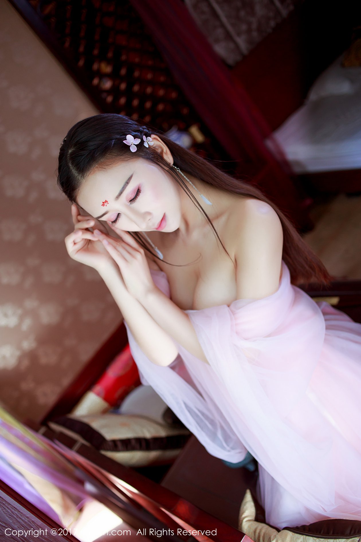 [XIUREN秀人网] 2017.08.22 NO.804 邹晶晶女王 [57P-169MB]