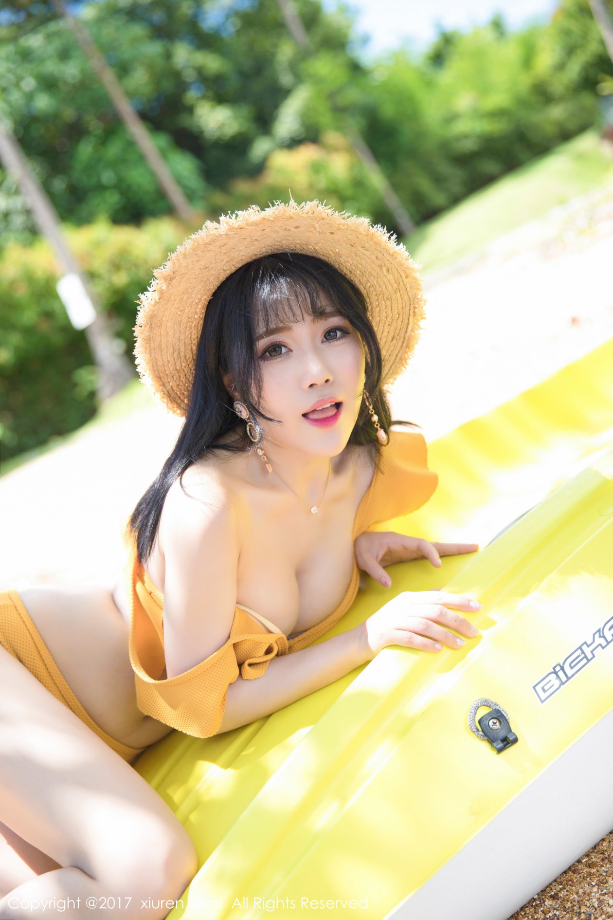 [XIUREN秀人网] 2017.11.24 NO.855 兜豆靓Youlina [48P-147MB]