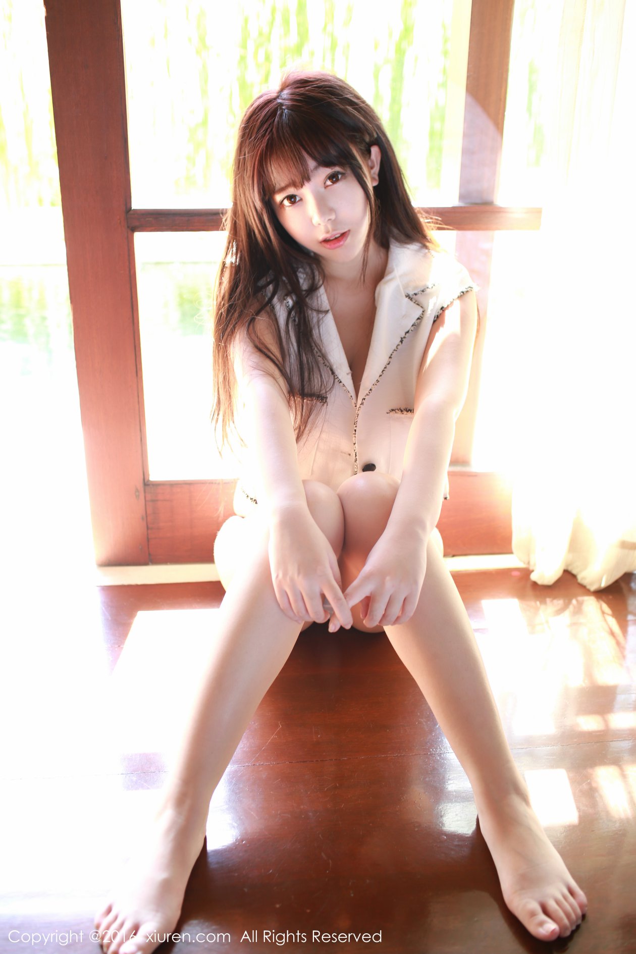 [XIUREN秀人网] 2016.03.11 NO.495 刘飞儿Faye [57P-251MB]