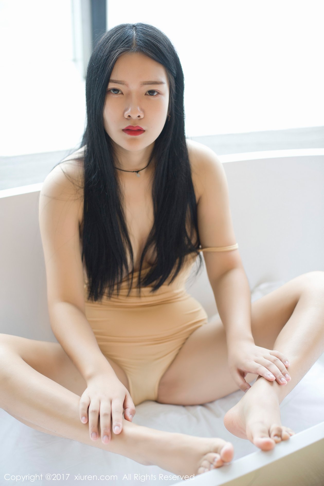 [XIUREN秀人网] 2017.12.06 NO.864 凌希儿 [47P-94MB]