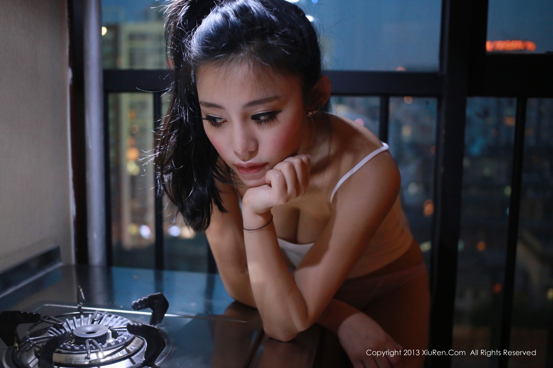 [XIUREN秀人网] 2013.10.09 NO.027 易欣viya [103P-120MB]