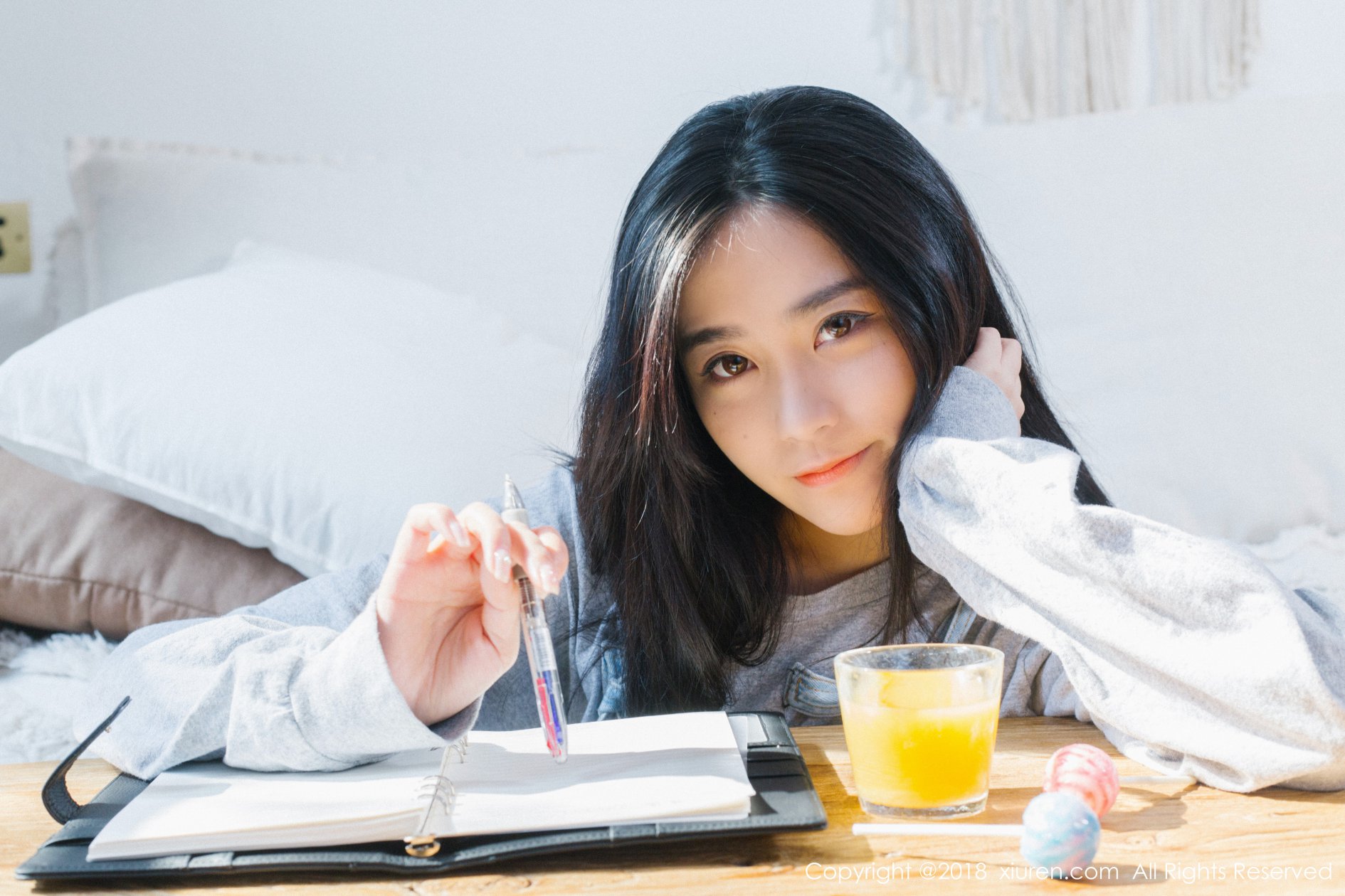 [XIUREN秀人网] 2018.05.22 NO.1024 许诺Sabrina [82P-343MB]