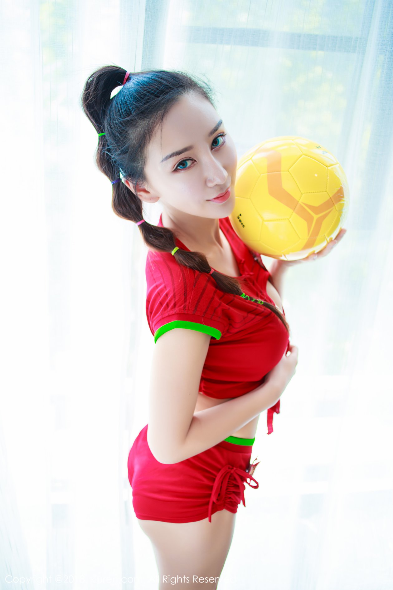 [XIUREN秀人网] 2018.07.02 NO.1061 邹晶晶女王 [51P-110MB]