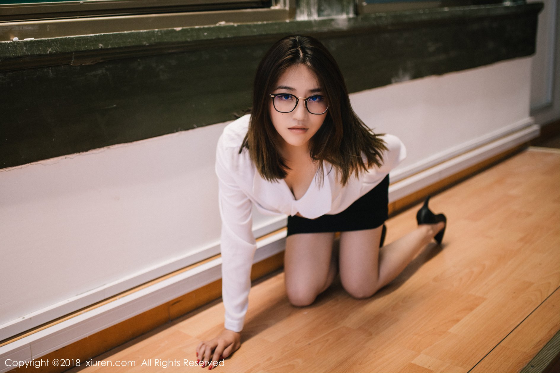 [XIUREN秀人网] 2018.12.14 NO.1267 许诺Sabrina [44P-155MB]