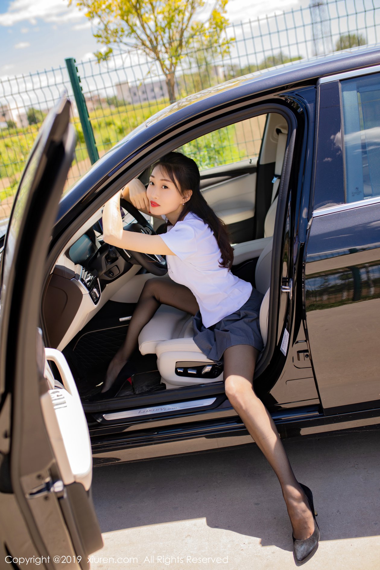 [XIUREN秀人网] 2019.07.02 NO.1528 狐小妖Baby [43P-140MB]
