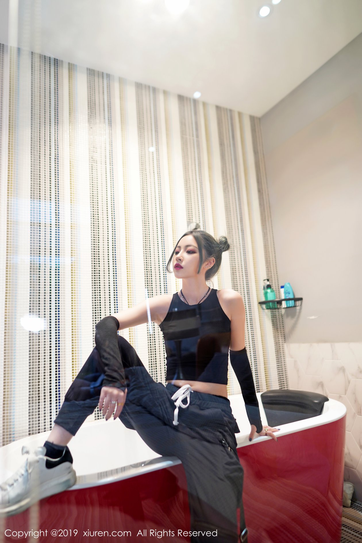 [XIUREN秀人网] 2019.08.26 NO.1644 贾诗晗 [50P-172MB]