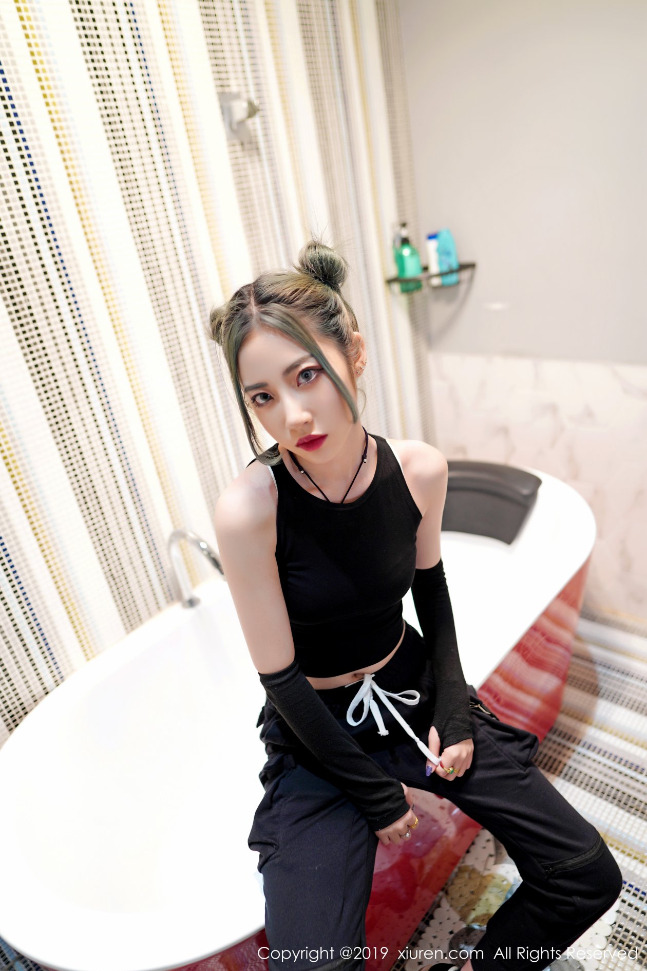 [XIUREN秀人网] 2019.08.26 NO.1644 贾诗晗 [50P-172MB]
