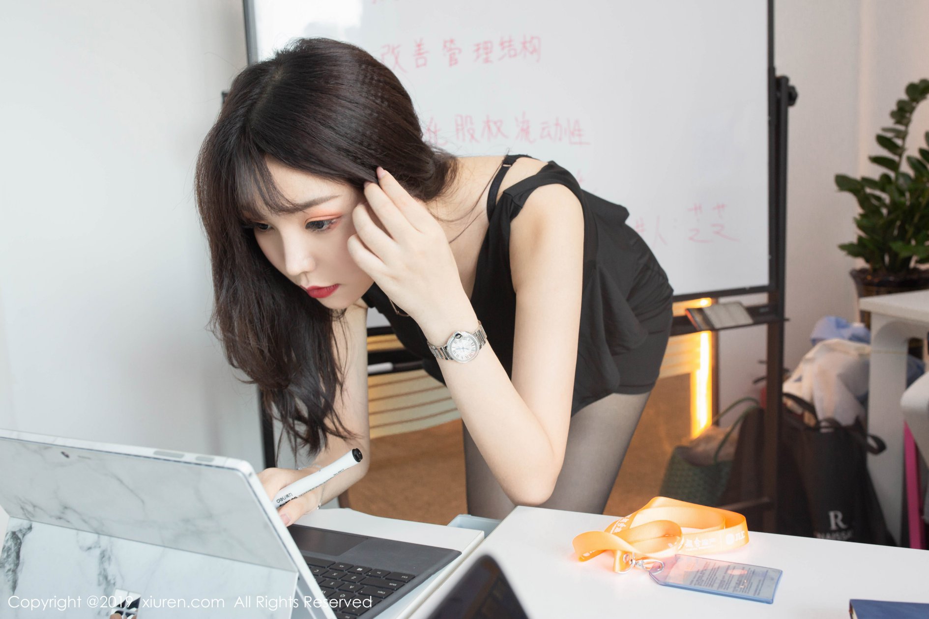 [XIUREN秀人网] 2019.10.29 NO.1757 芝芝Booty [54P-120MB]