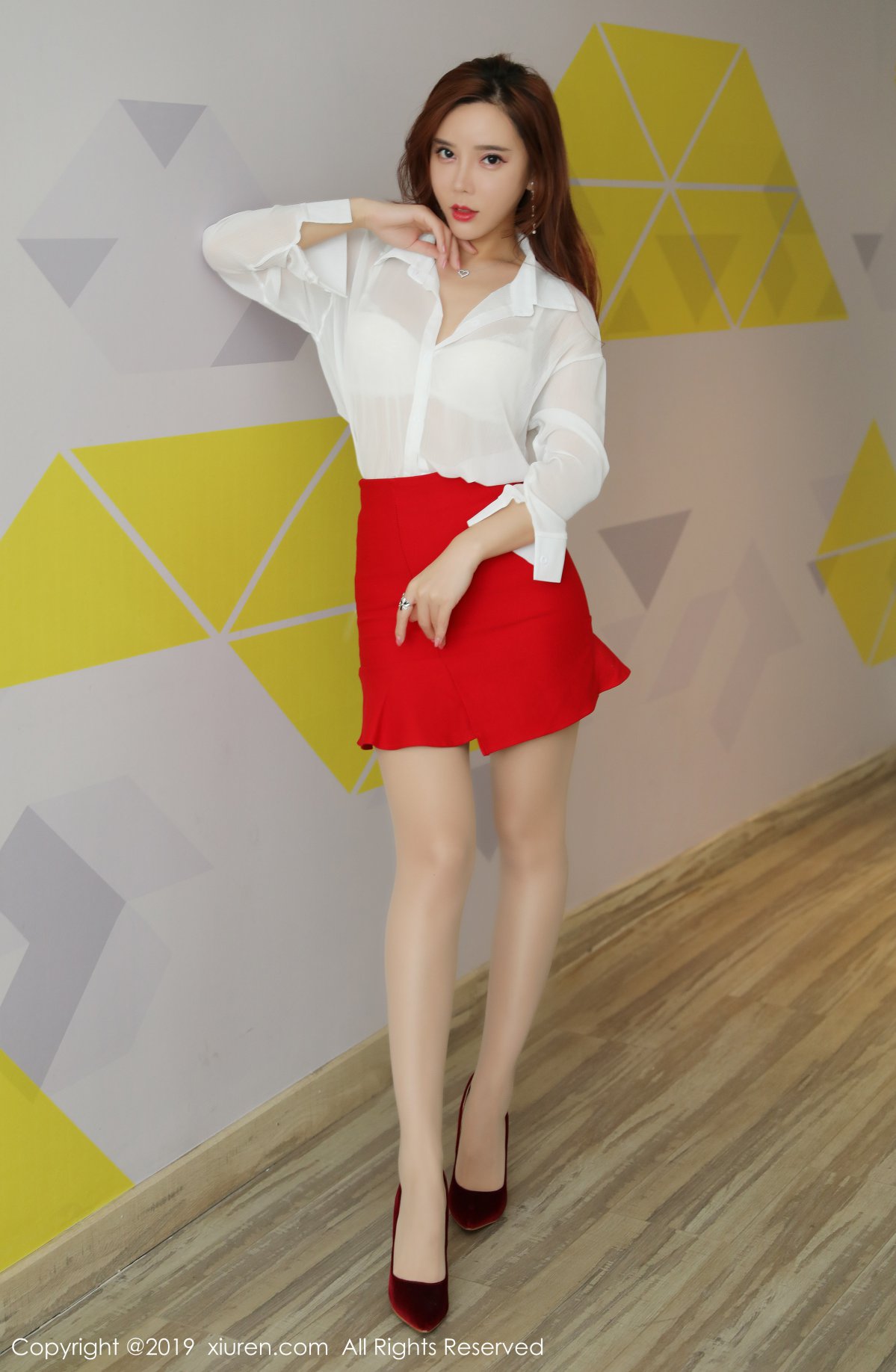 [XIUREN秀人网] 2019.12.25 NO.1879 艾小青 [49P-98MB]