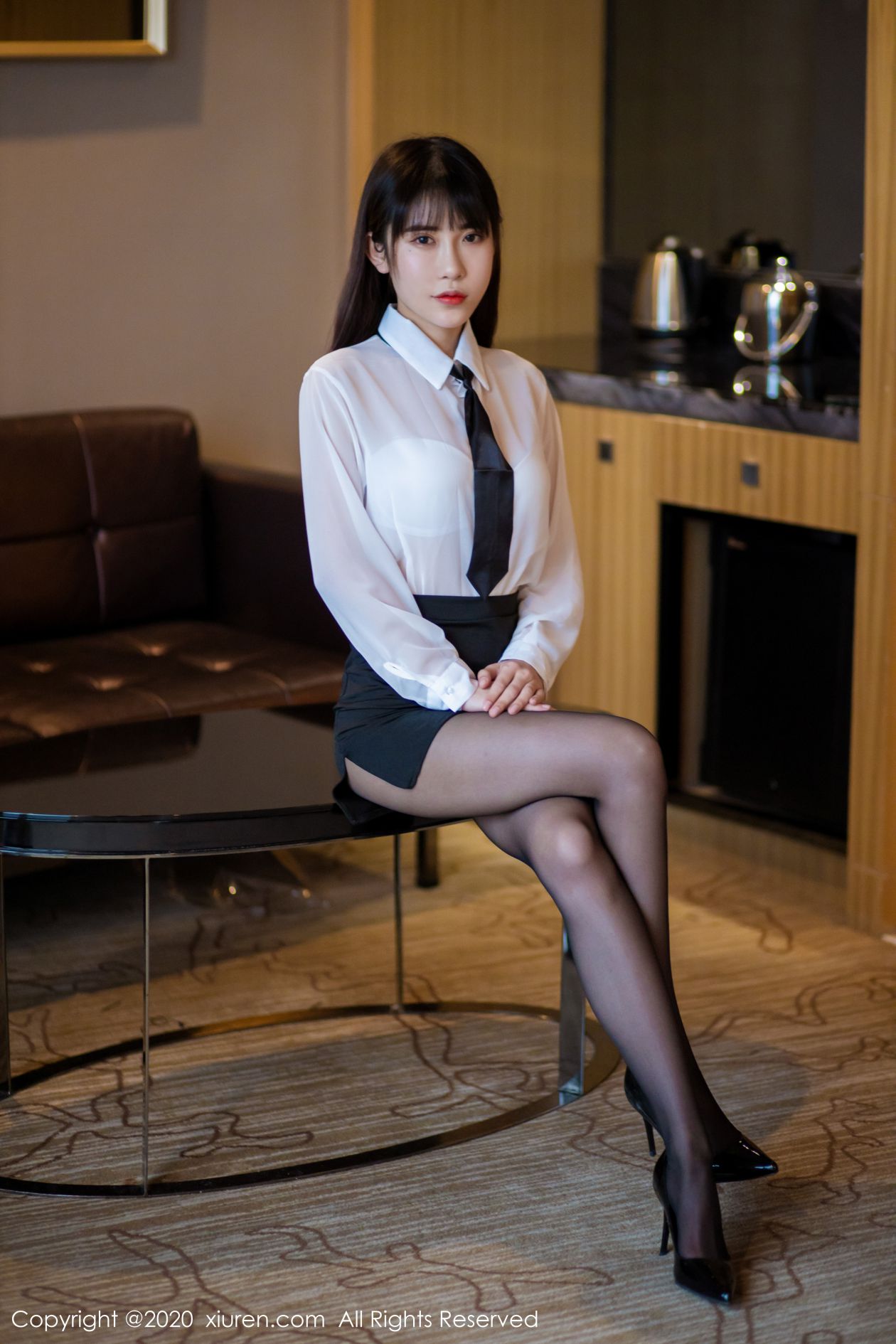 [XIUREN秀人网] 2020.04.21 NO.2176 悠悠酱yoyoyo [49P-242MB]