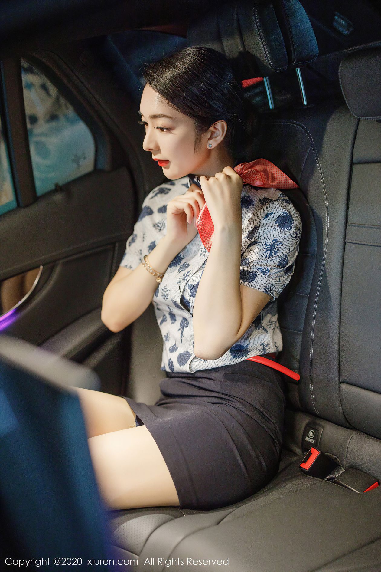 [XIUREN秀人网] 2020.07.08 NO.2305 Angela小热巴 [100P-469MB]