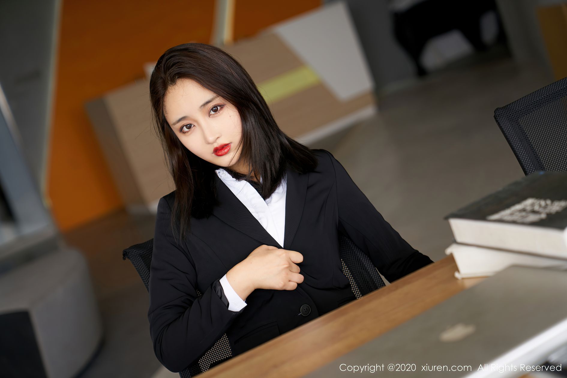 [XIUREN秀人网] 2020.07.31 NO.2392 林子欣Freya [53P-530MB]