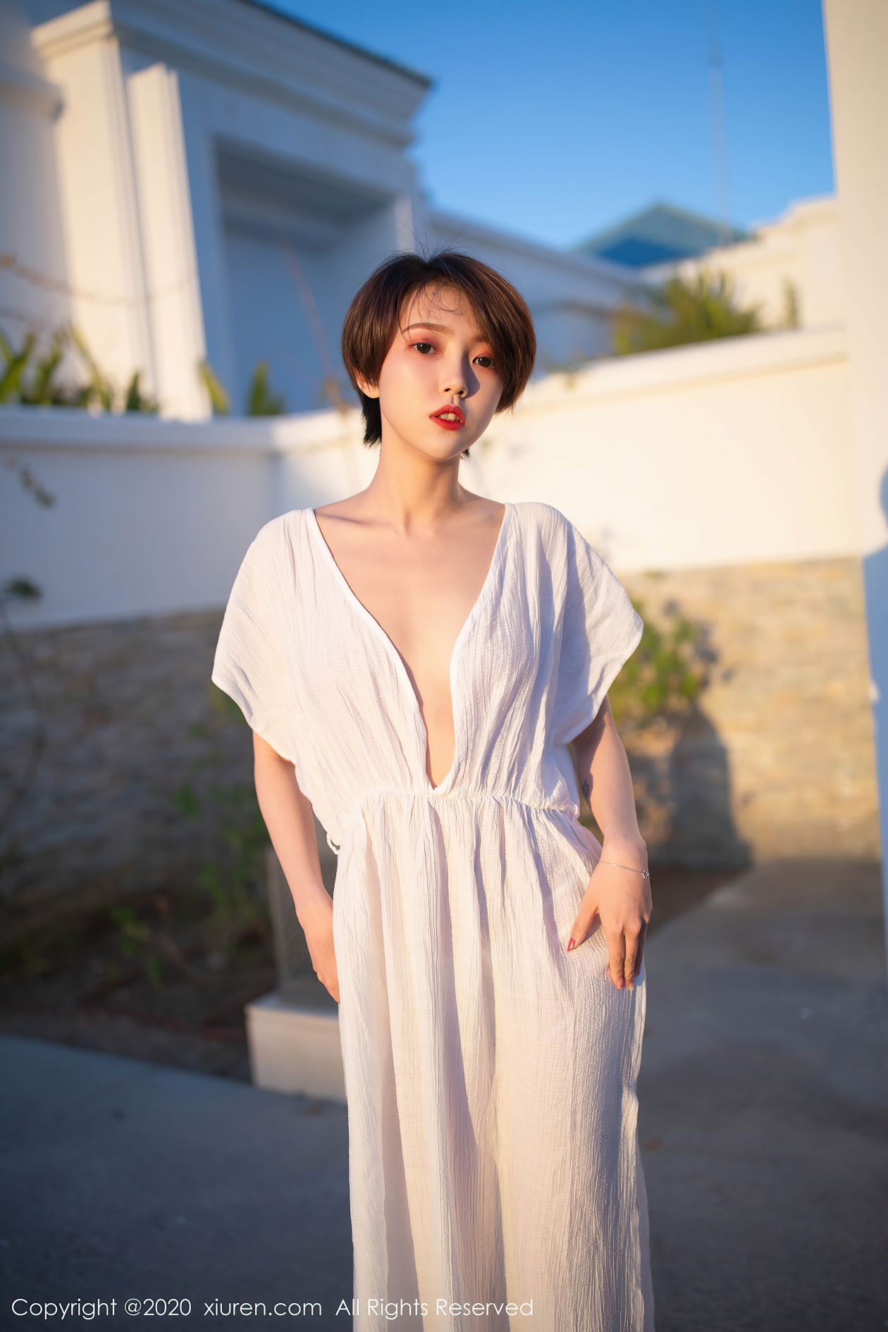 [XIUREN秀人网] 2020.08.04 NO.2405 冯木木LRIS [82P-770MB]