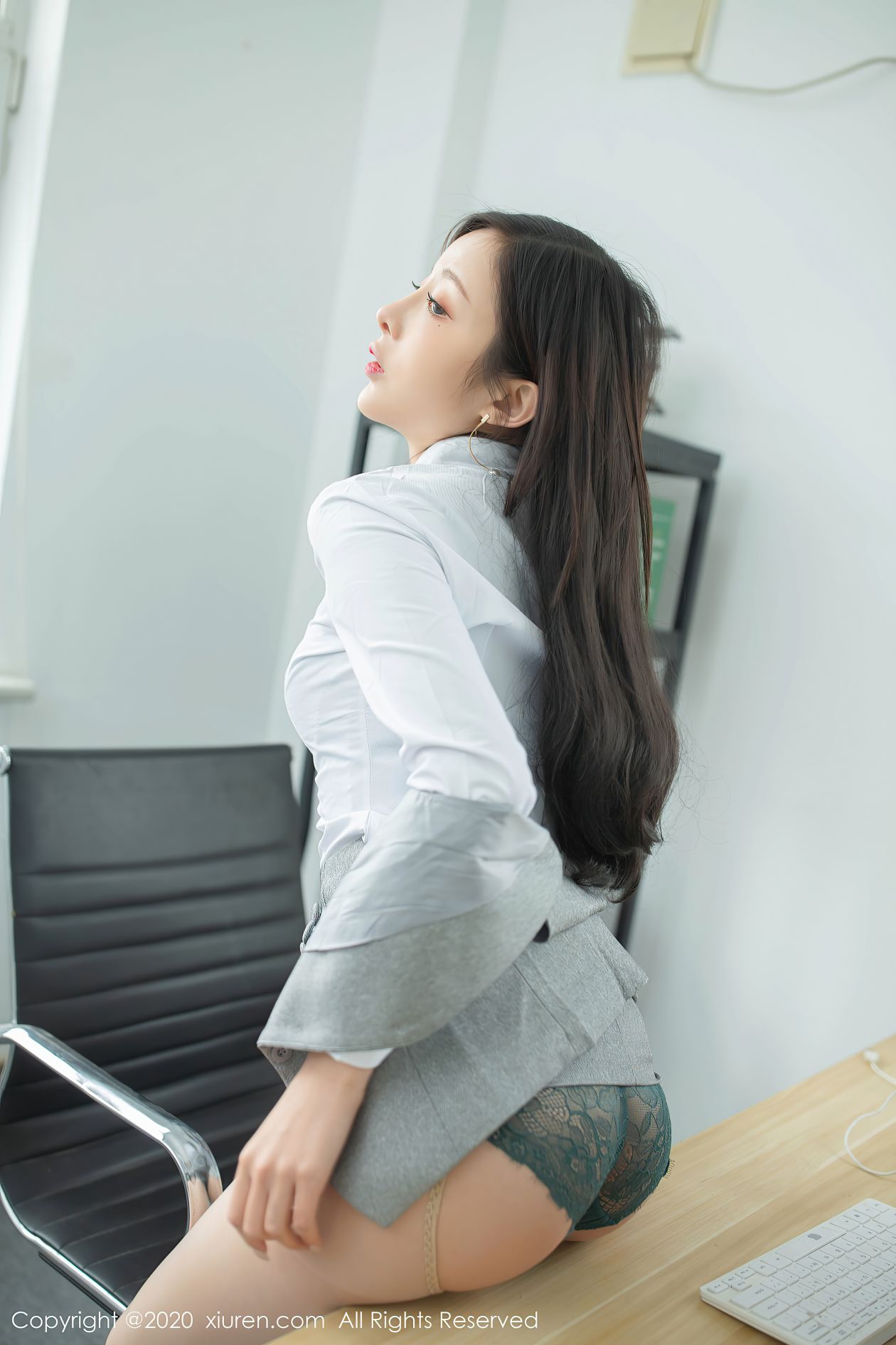 [XIUREN秀人网] 2020.08.12 NO.2435 陈小喵 [76P-728MB]