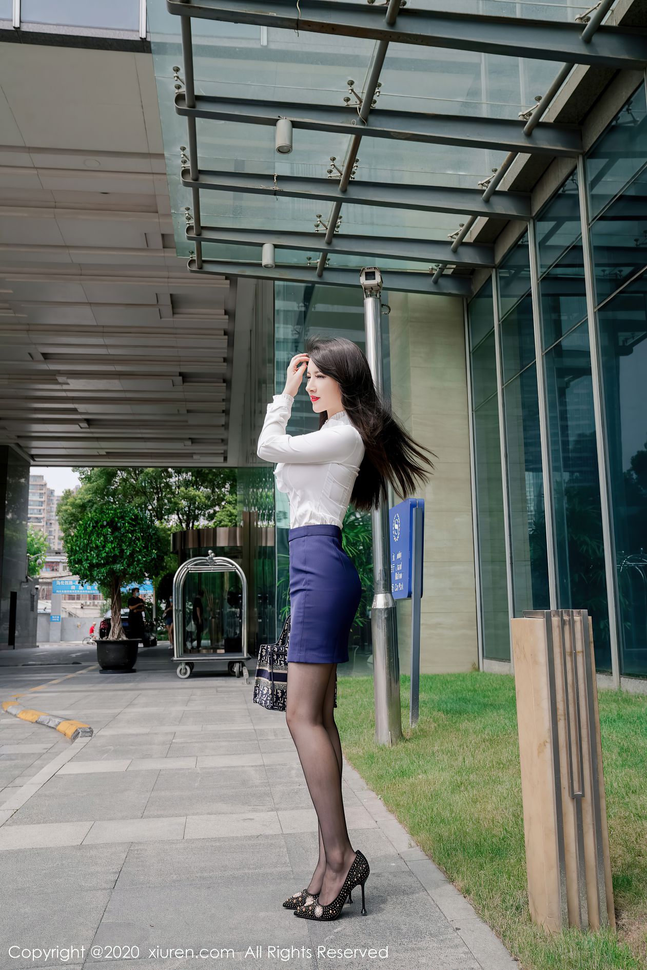 [XIUREN秀人网] 2020.08.13 NO.2437 诗诗kiki [45P-466MB]