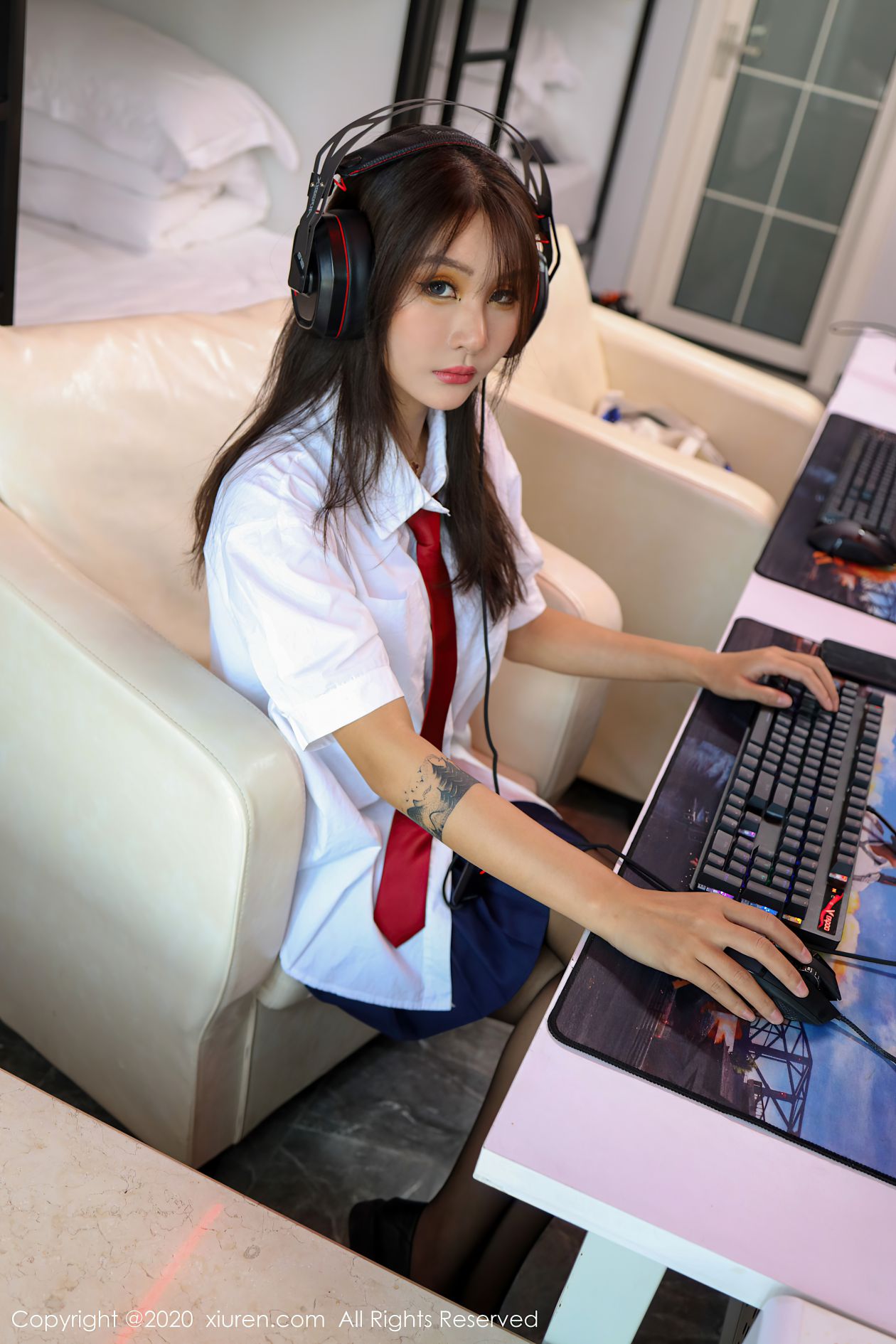 [XIUREN秀人网] 2020.08.19 NO.2461 Emily顾奈奈 [90P-862MB]