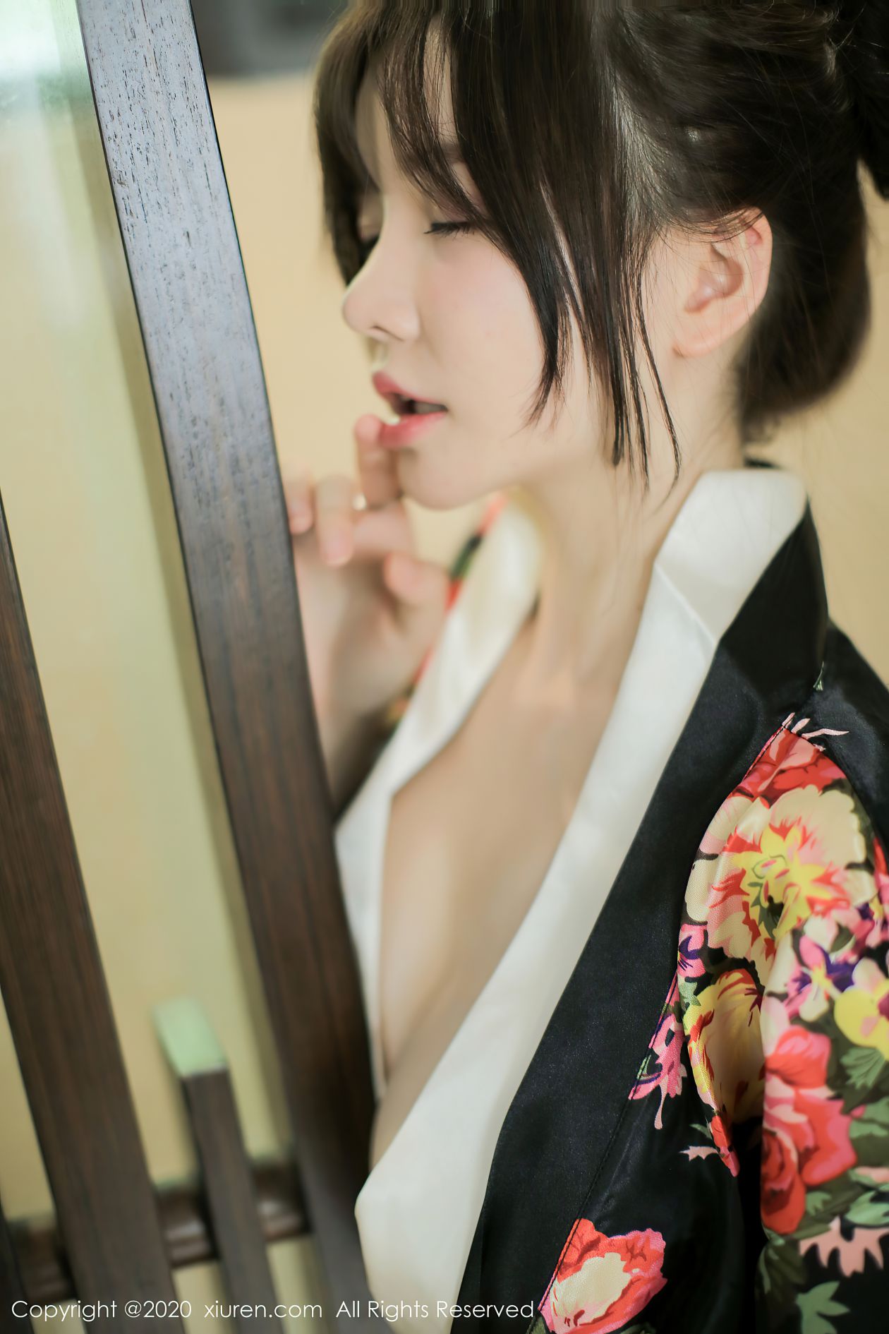 [XIUREN秀人网] 2020.09.21 NO.2581 糯美子Mini [43P-439MB]