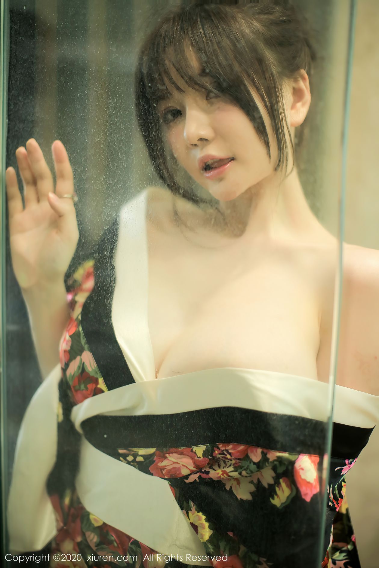 [XIUREN秀人网] 2020.09.21 NO.2581 糯美子Mini [43P-439MB]
