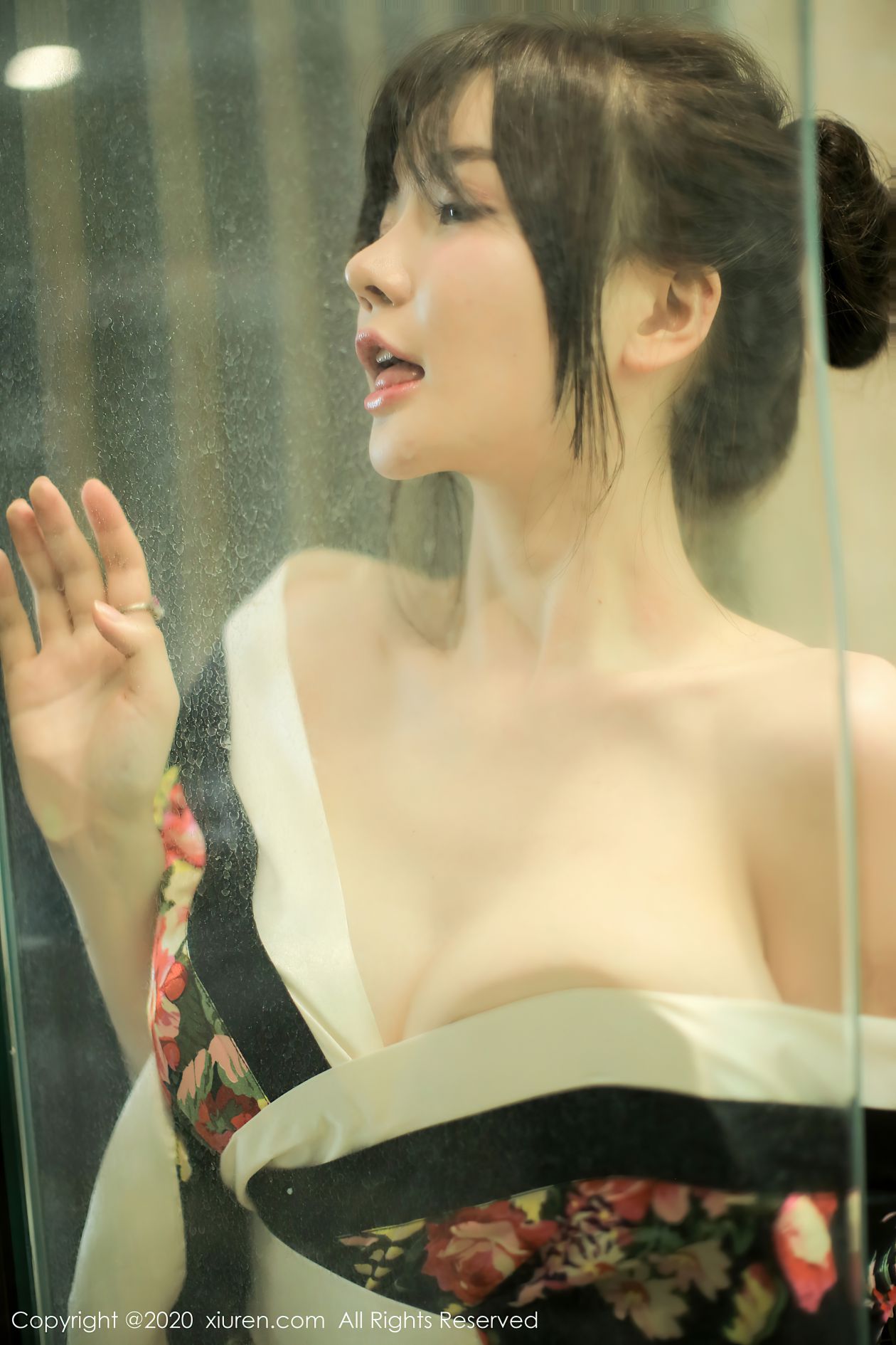 [XIUREN秀人网] 2020.09.21 NO.2581 糯美子Mini [43P-439MB]