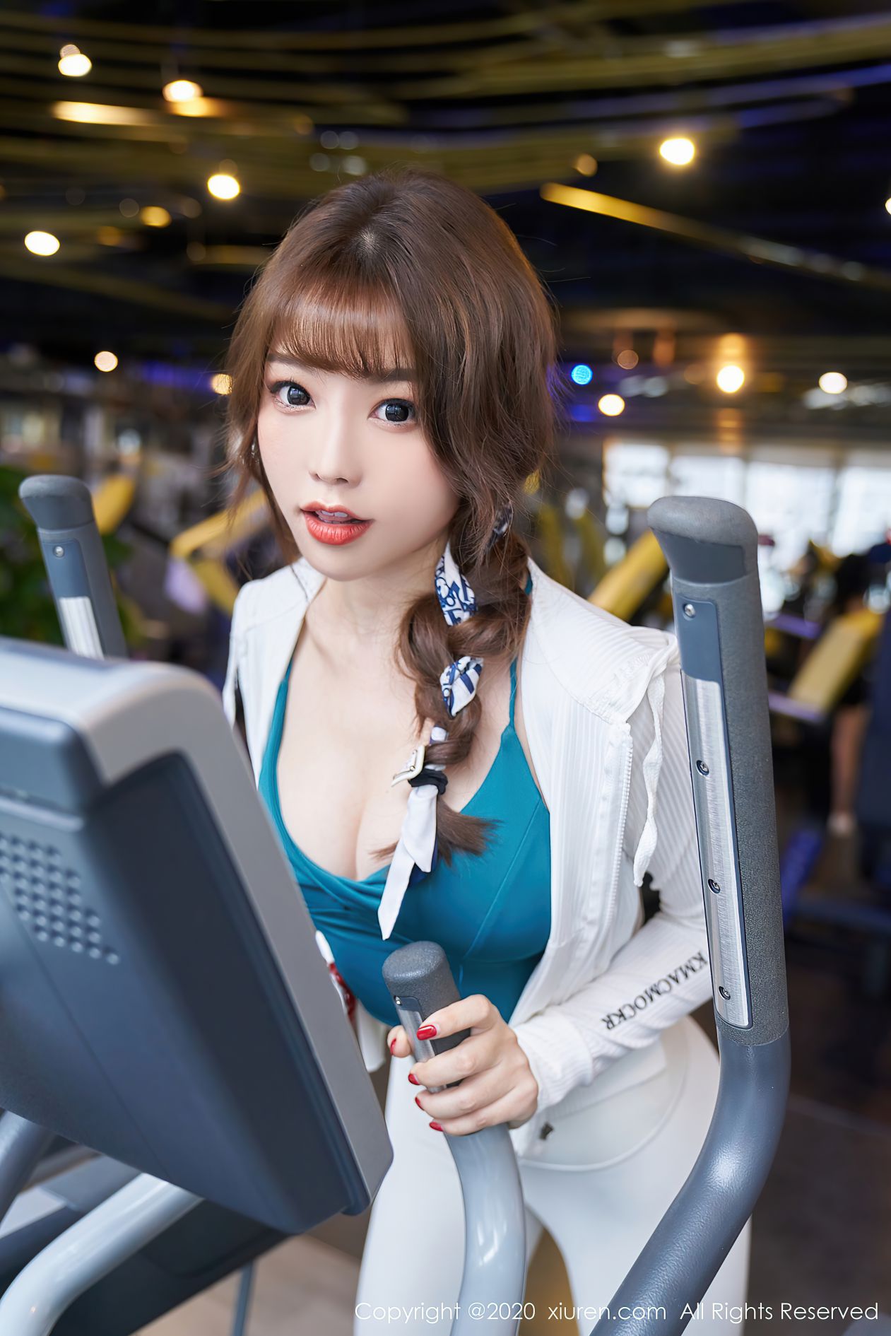 [XIUREN秀人网] 2020.09.22 NO.2589 芝芝Booty [78P-794MB]
