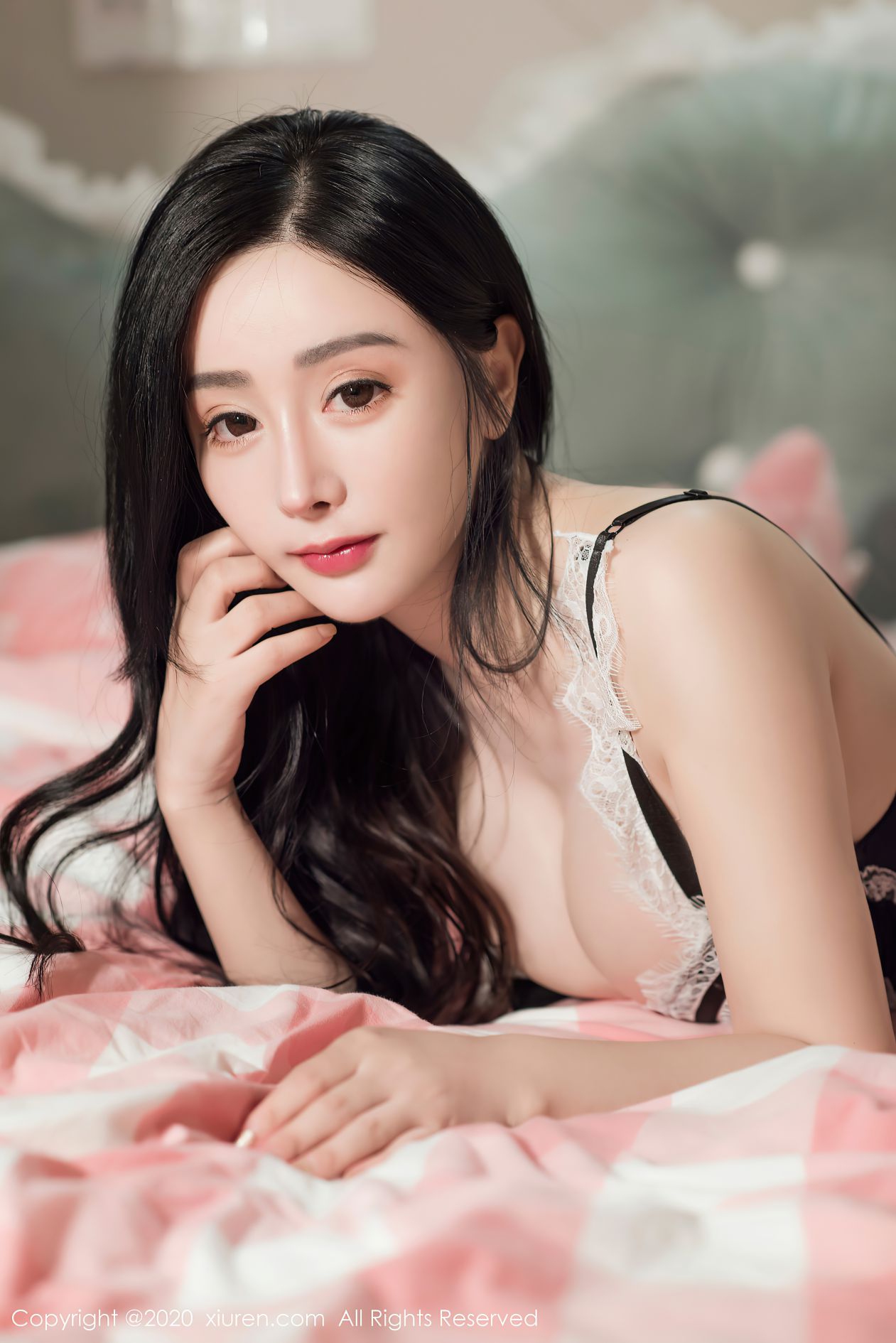 [XIUREN秀人网] 2020.09.27 NO.2605 允蕾 [42P-415MB]