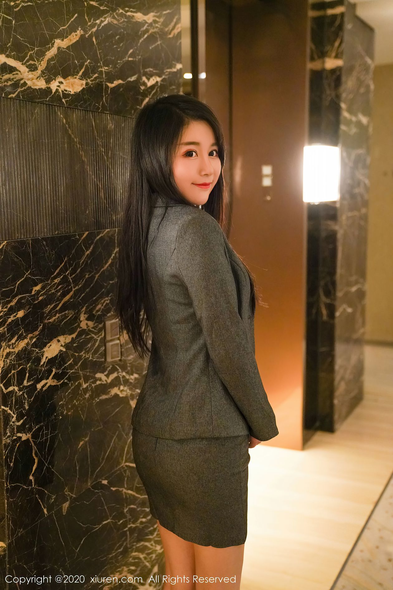 [XIUREN秀人网] 2020.10.09 NO.2628 美七Mia [64P-660MB]