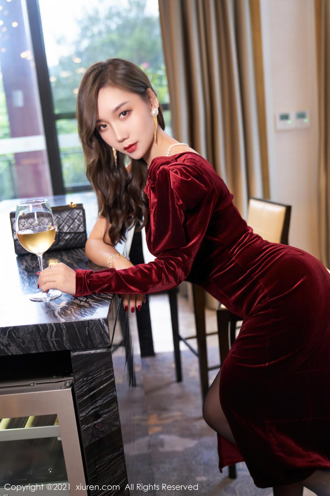 [XIUREN秀人网] 2021.08.17 NO.3807 艾静香 [60P-492MB]